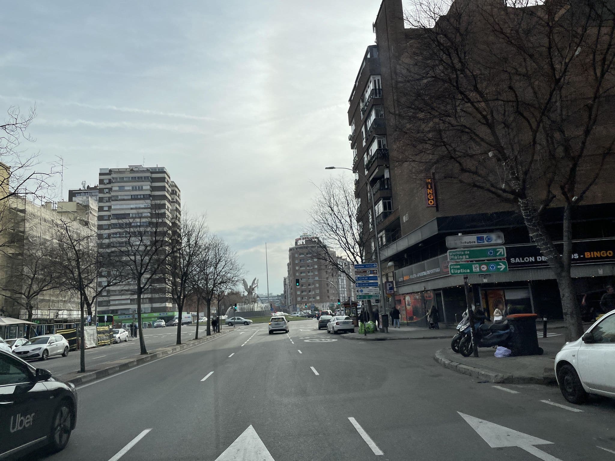 Street view near Hotel Madrid Río, Usera — © seraq (CC BY-SA · Mapillary)