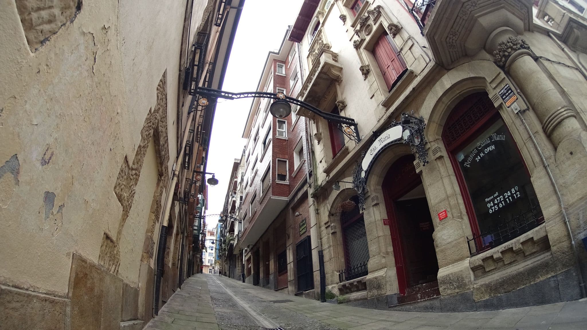 Street view near Santa Maria, Portugalete — © robertogeb (CC BY-SA · Mapillary)