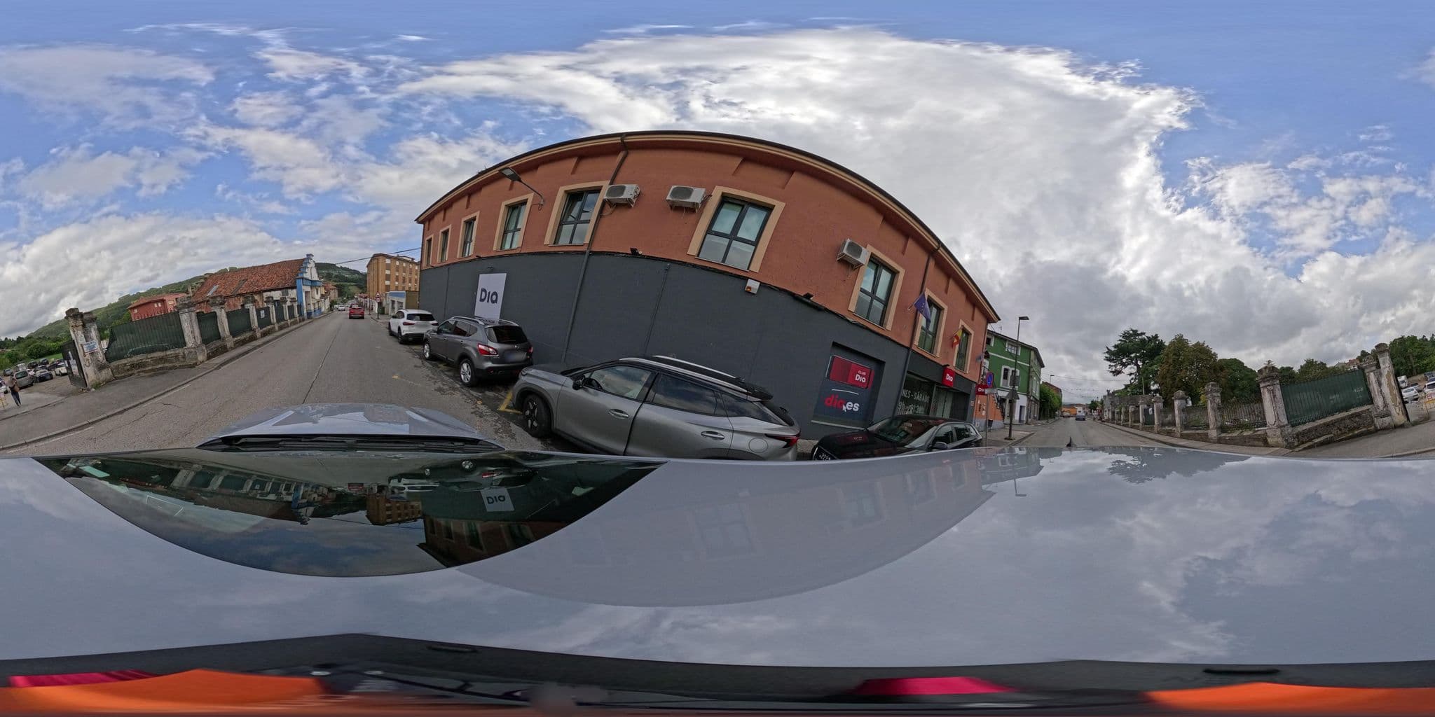 Street view near Hotel Villa de Colunga, Colunga — © yannakis (CC BY-SA · Mapillary)