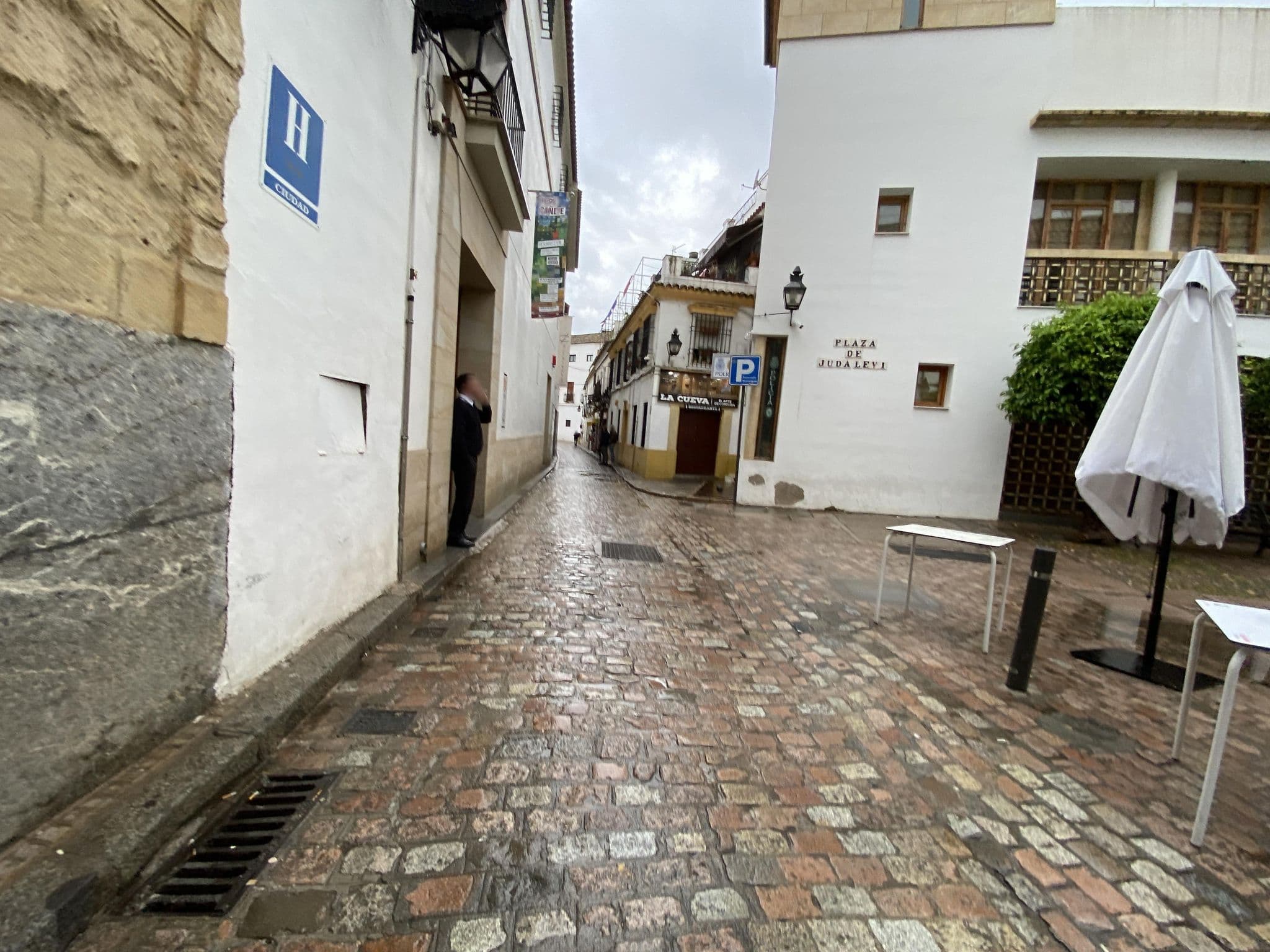 Street view near Albergues inturjoven, Córdoba