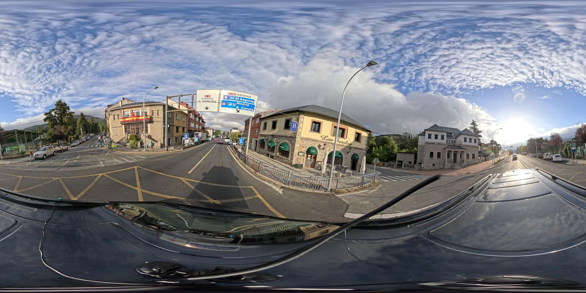 Street view near Hotel Rural Las Farolas, Guadarrama — © seraq (CC BY-SA · Mapillary)