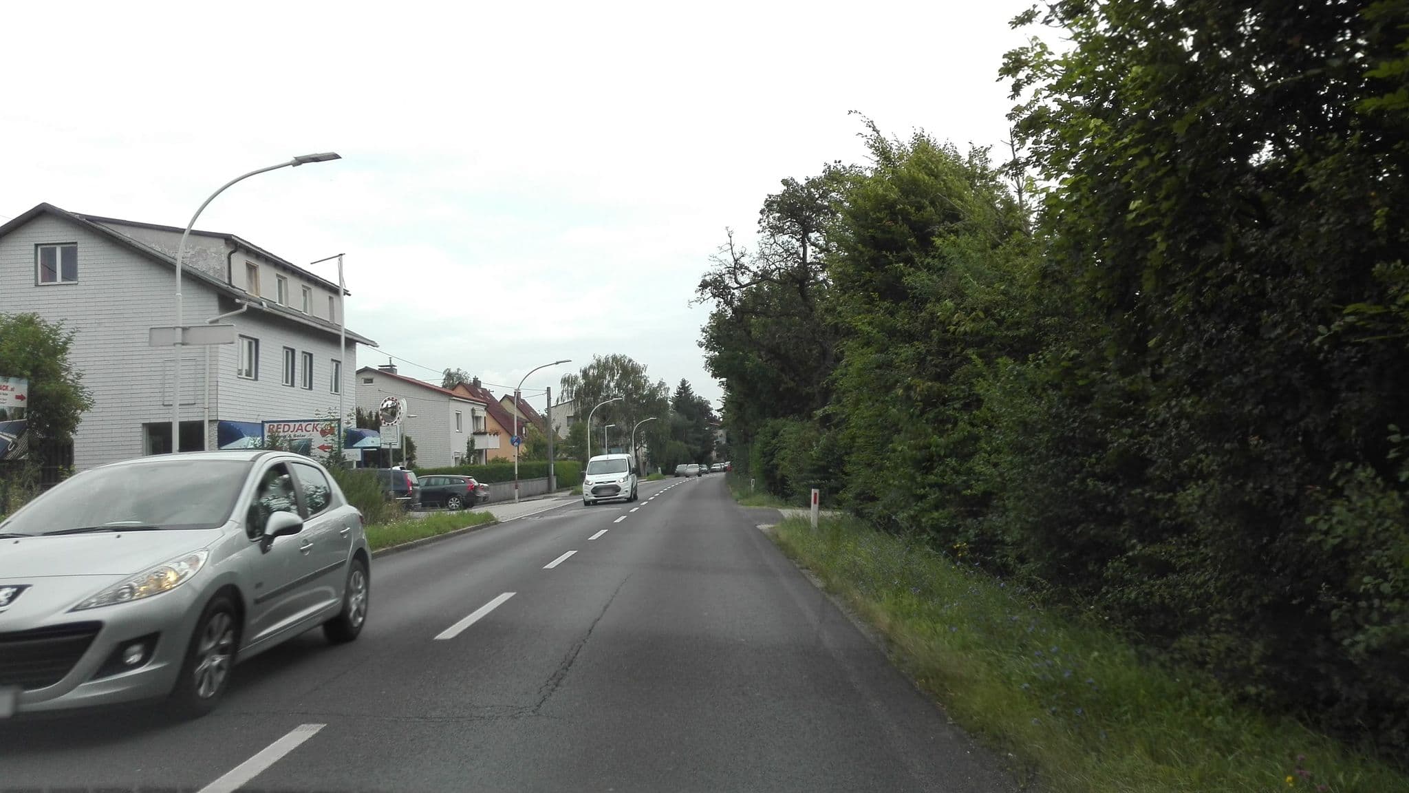 Street view near Hotel-Pension Rosenhof, Hart — © suriv (CC BY-SA · Mapillary)