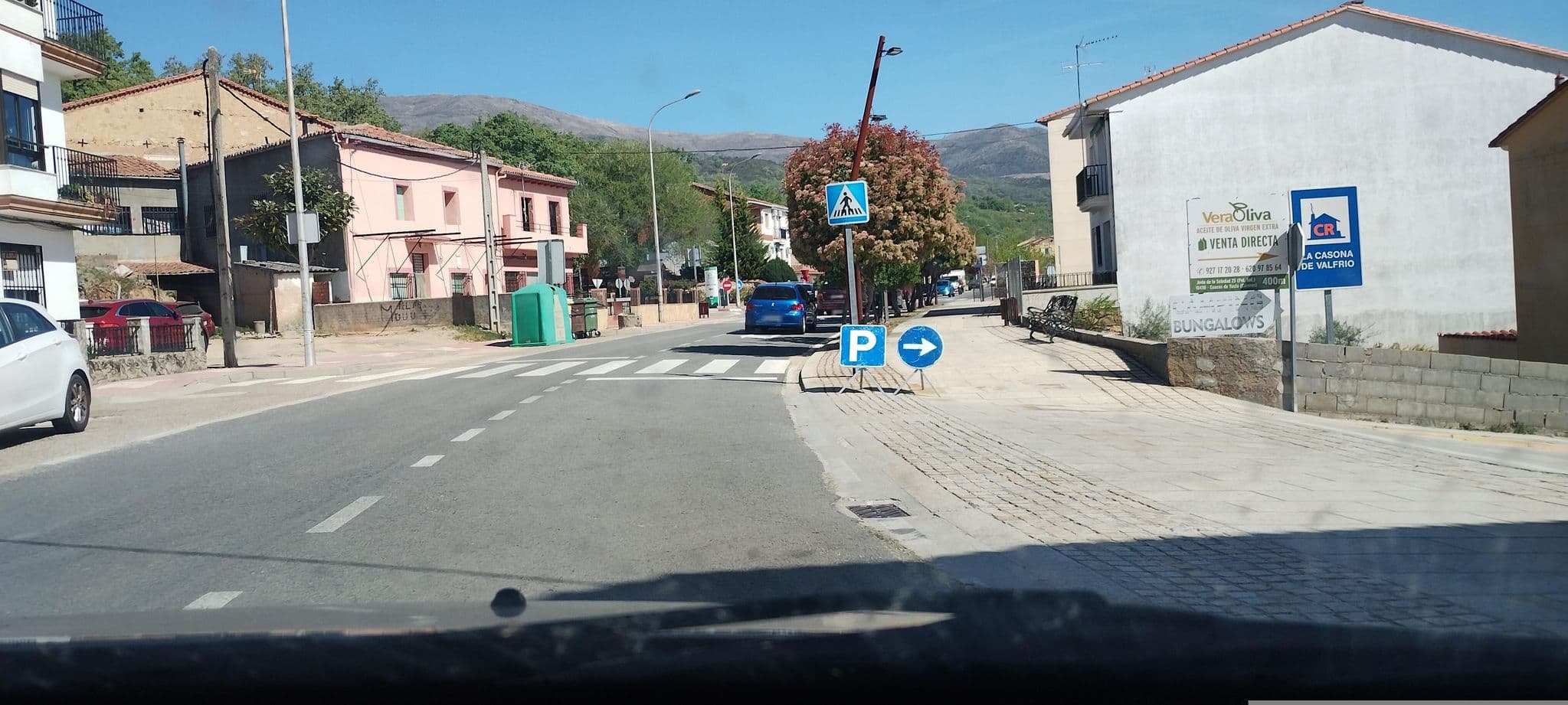 Street view near Hotel Dato Vera, Aldeanueva de la Vera — © almorca (CC BY-SA · Mapillary)