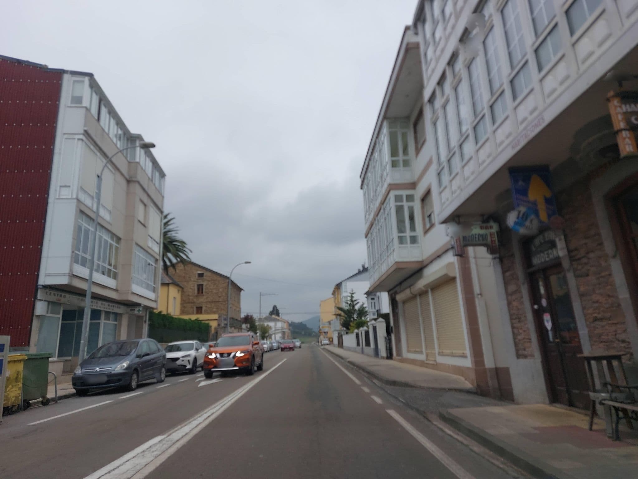 Street view near Hostal O Moderno, Foz — © 5rmft (CC BY-SA · Mapillary)
