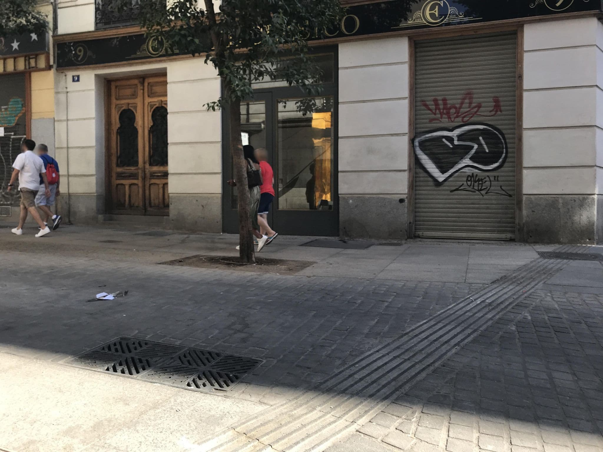 Street view near Hostal Comercial, Sol — © miguel_andrade (CC BY-SA · Mapillary)