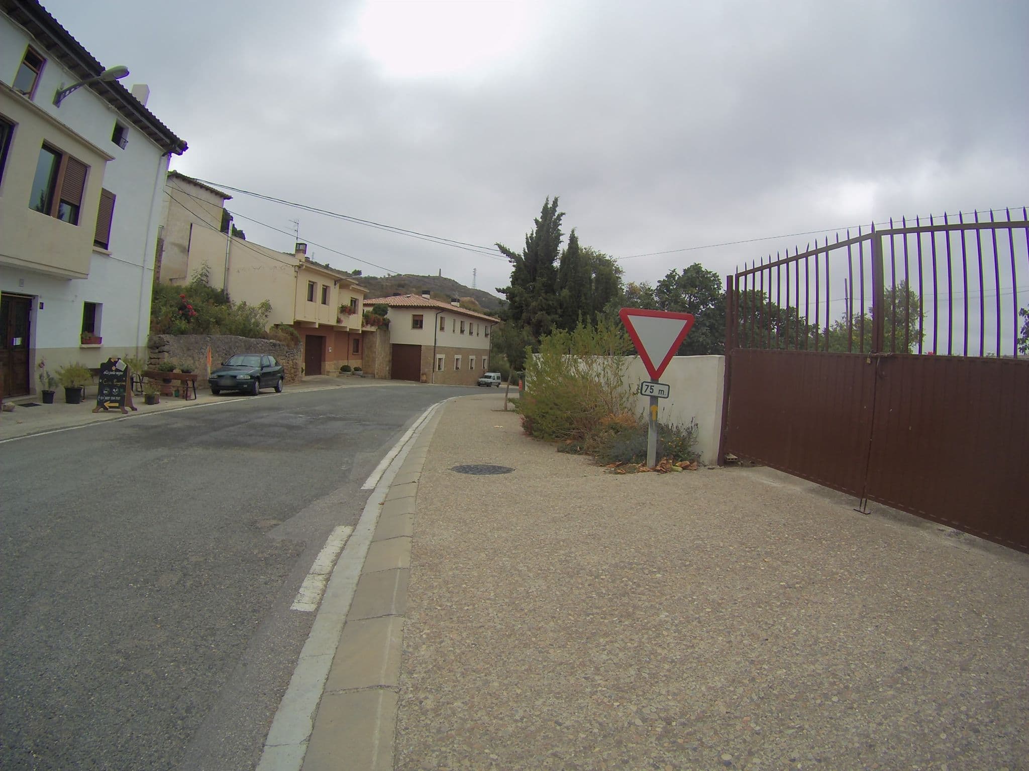Street view near La Perla Negra, Ayegui — © camperxr (CC BY-SA · Mapillary)