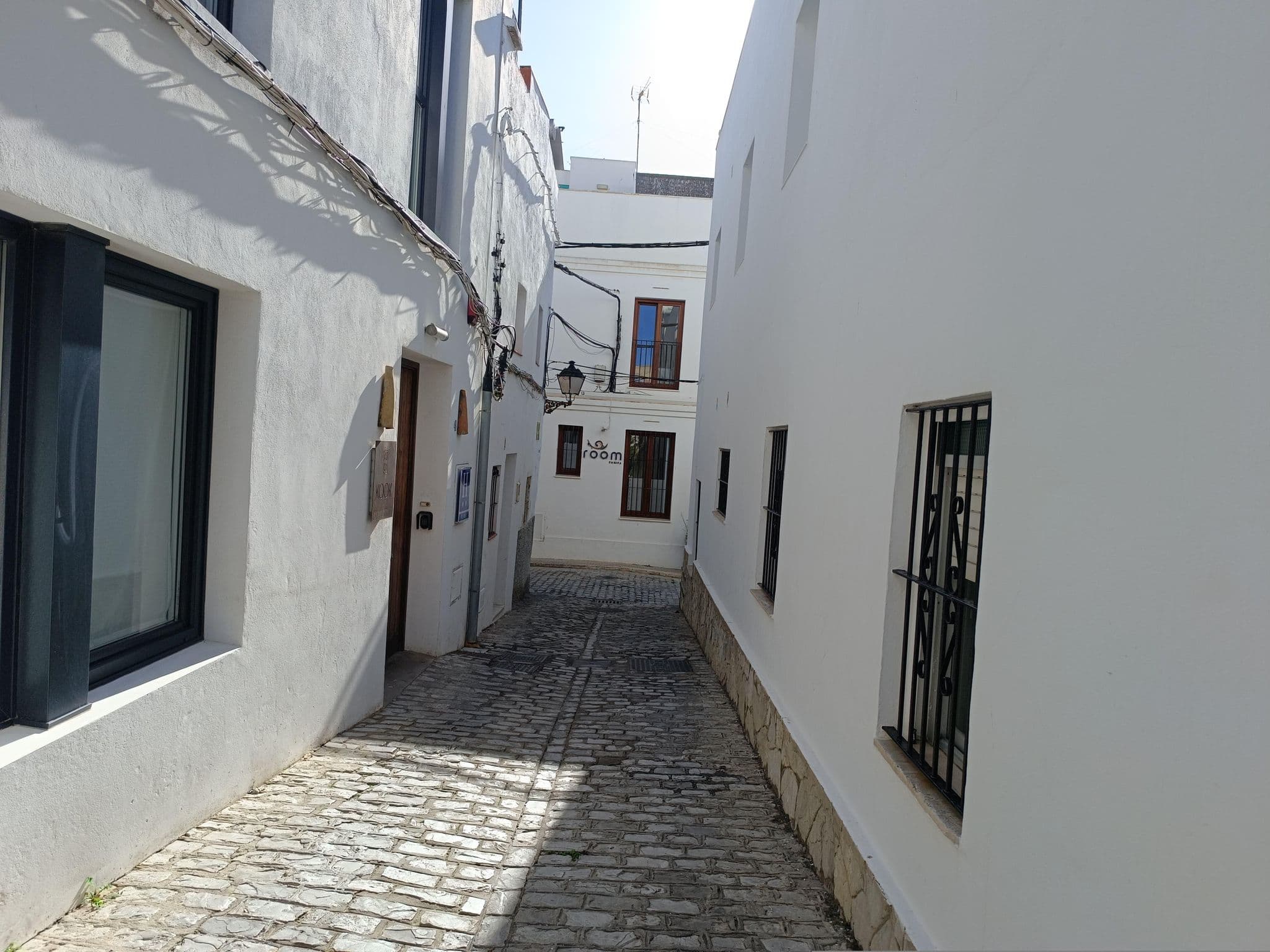 Street view near Silos 19 Suites, Tarifa — © Duro (CC BY-SA · Mapillary)