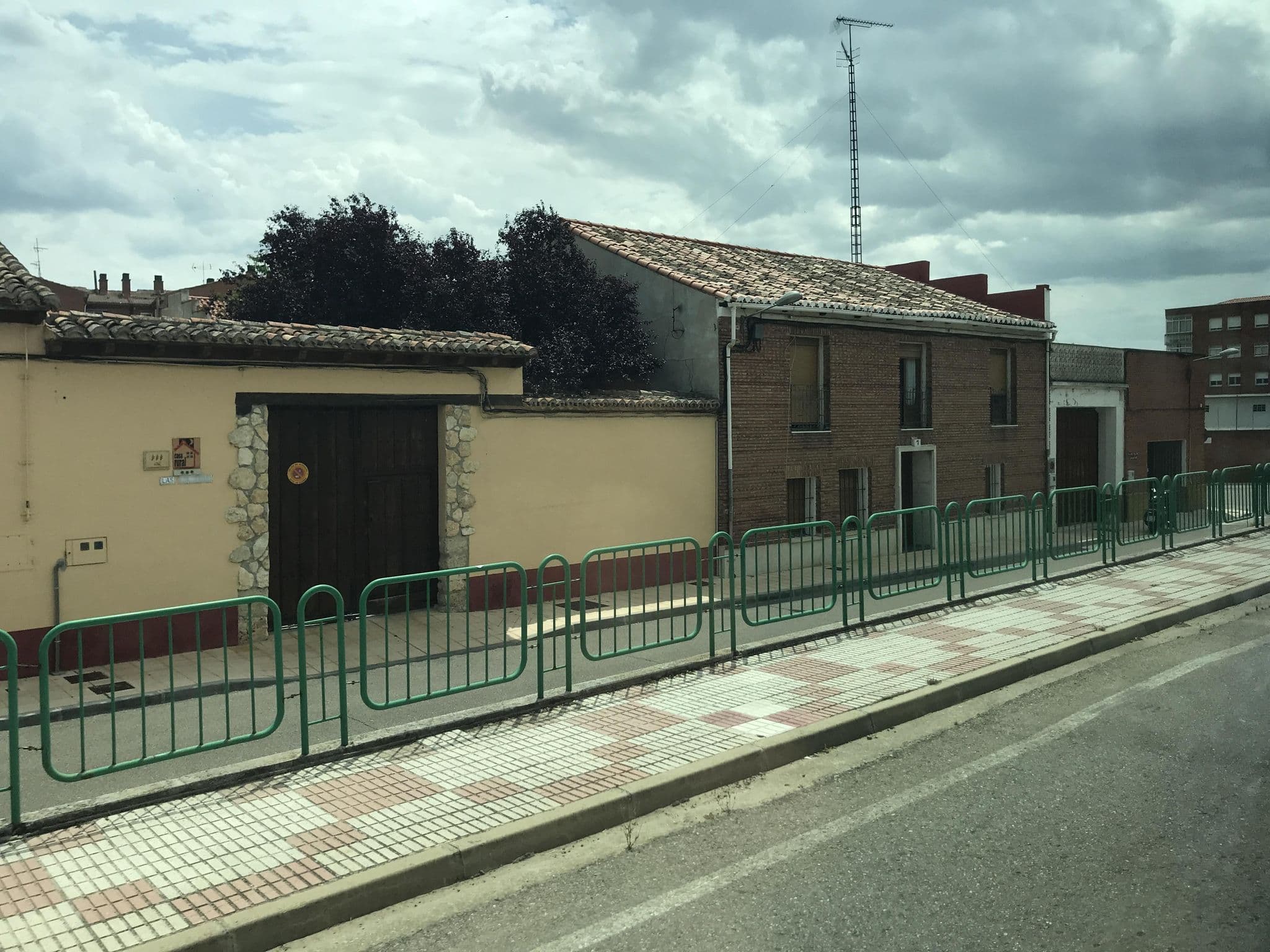 Street view near Casa Rural Las Calzadas, Dueñas — © miguel_andrade (CC BY-SA · Mapillary)