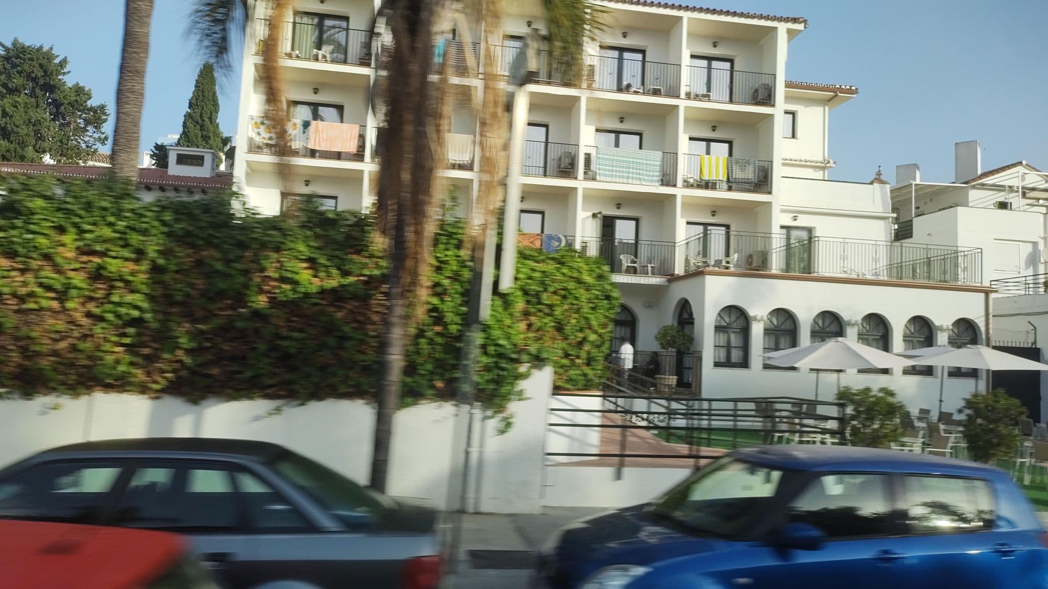Street view near Los Arcos Montemar, Torremolinos — © rsandu (CC BY-SA · Mapillary)
