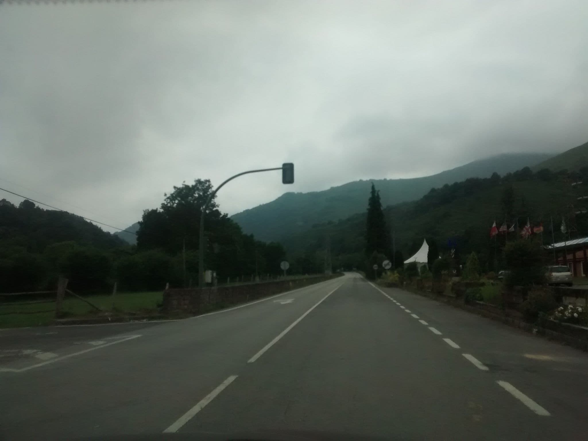 Street view near Hotel Reserva del Saja, Cabezón de la Sal — © egofer (CC BY-SA · Mapillary)
