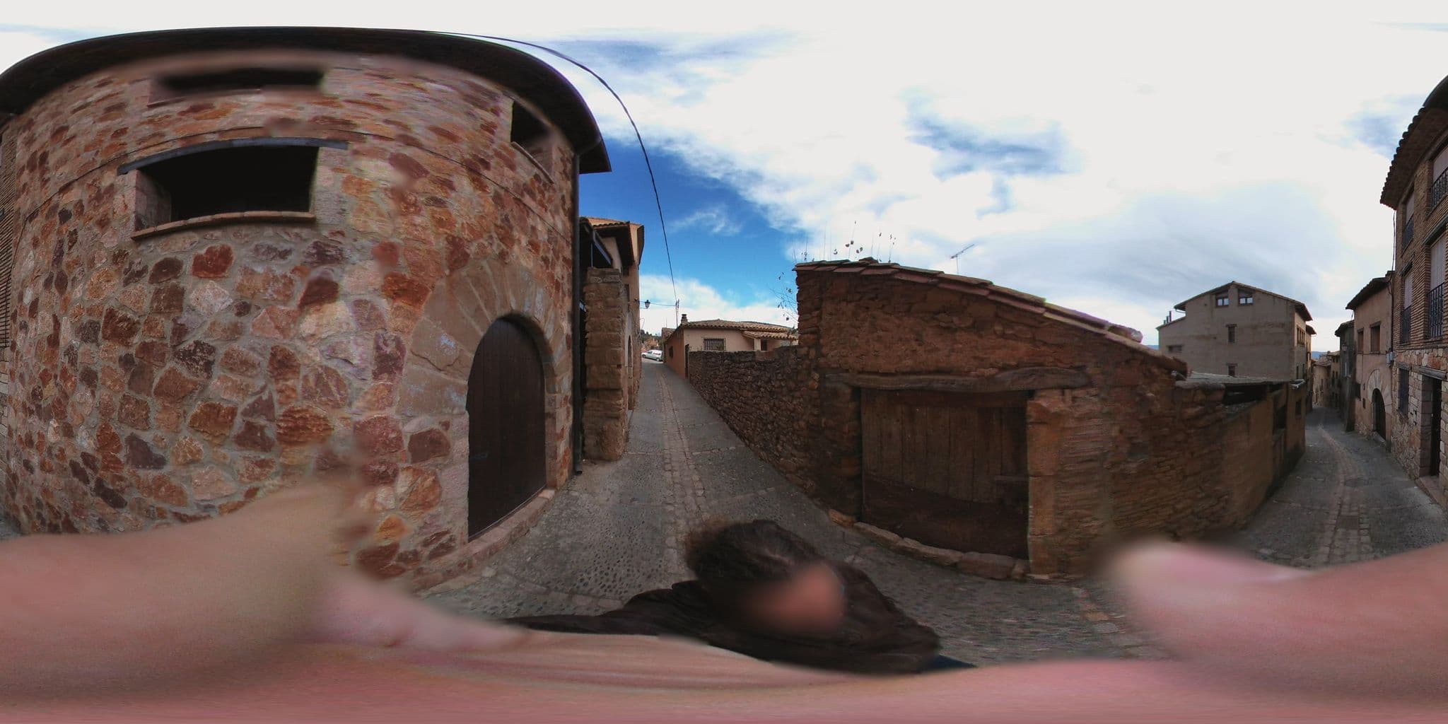 Street view near Escuela-refugio de Alquézar, Barbastro — © thx (CC BY-SA · Mapillary)