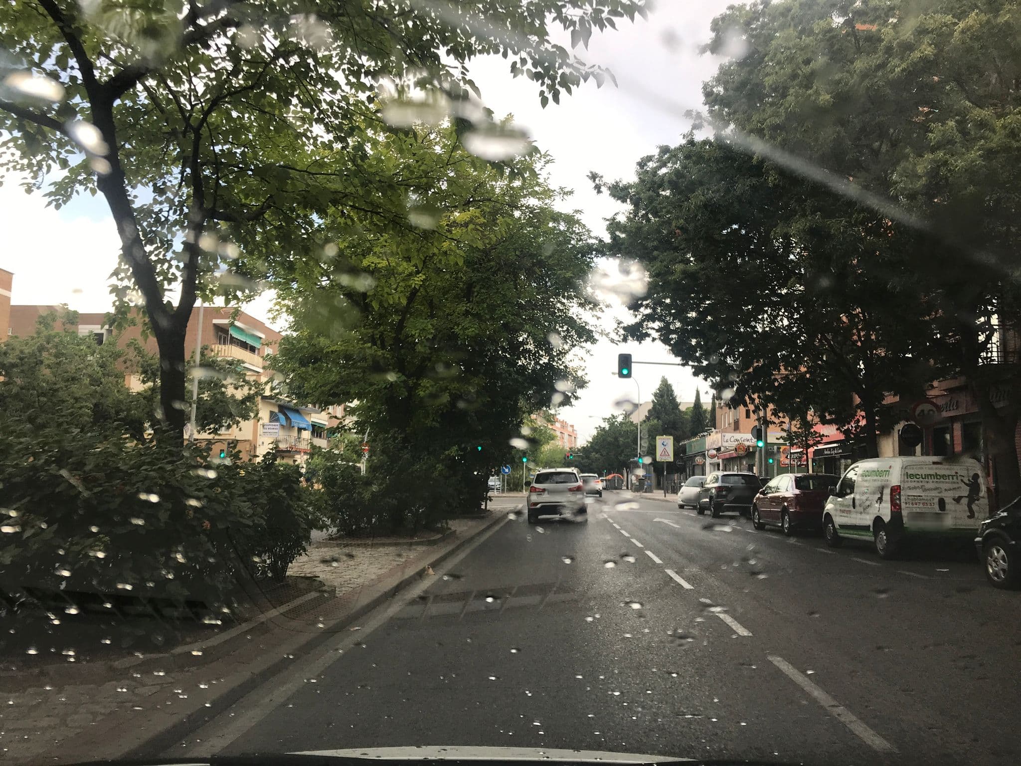 Street view near Hotel Villa de Barajas, Casco Histórico de Barajas — © calile (CC BY-SA · Mapillary)