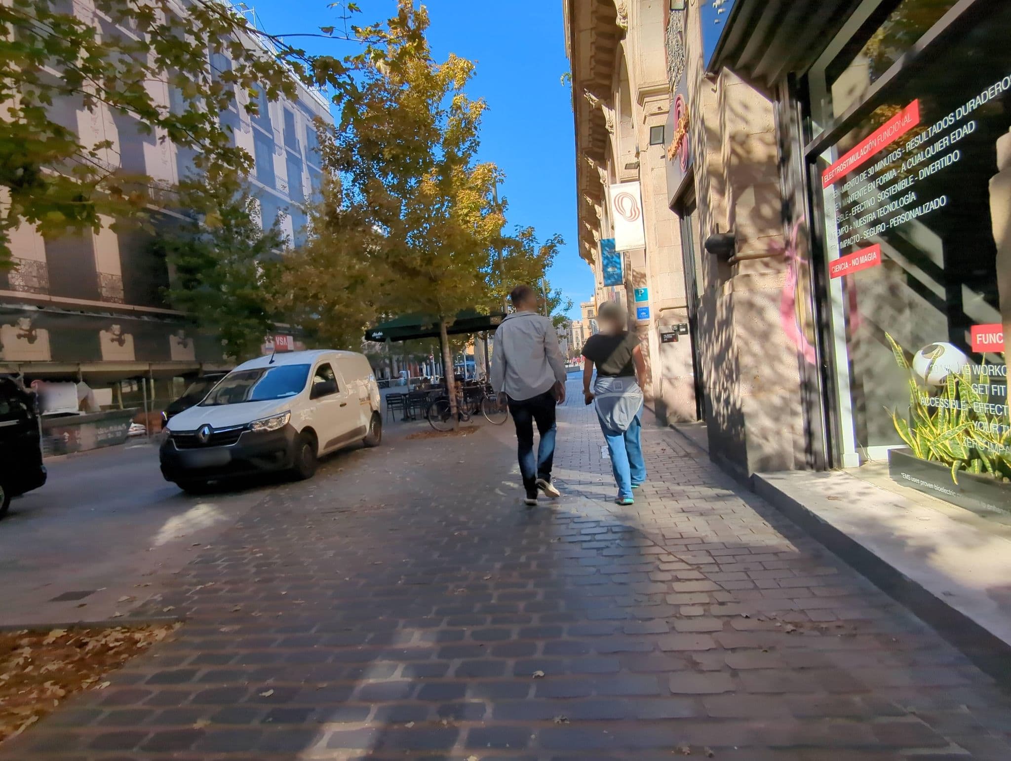Street view near Pension Ciudadela, Sant Pere, Santa Caterina i La Ribera — © miguel_andrade (CC BY-SA · Mapillary)