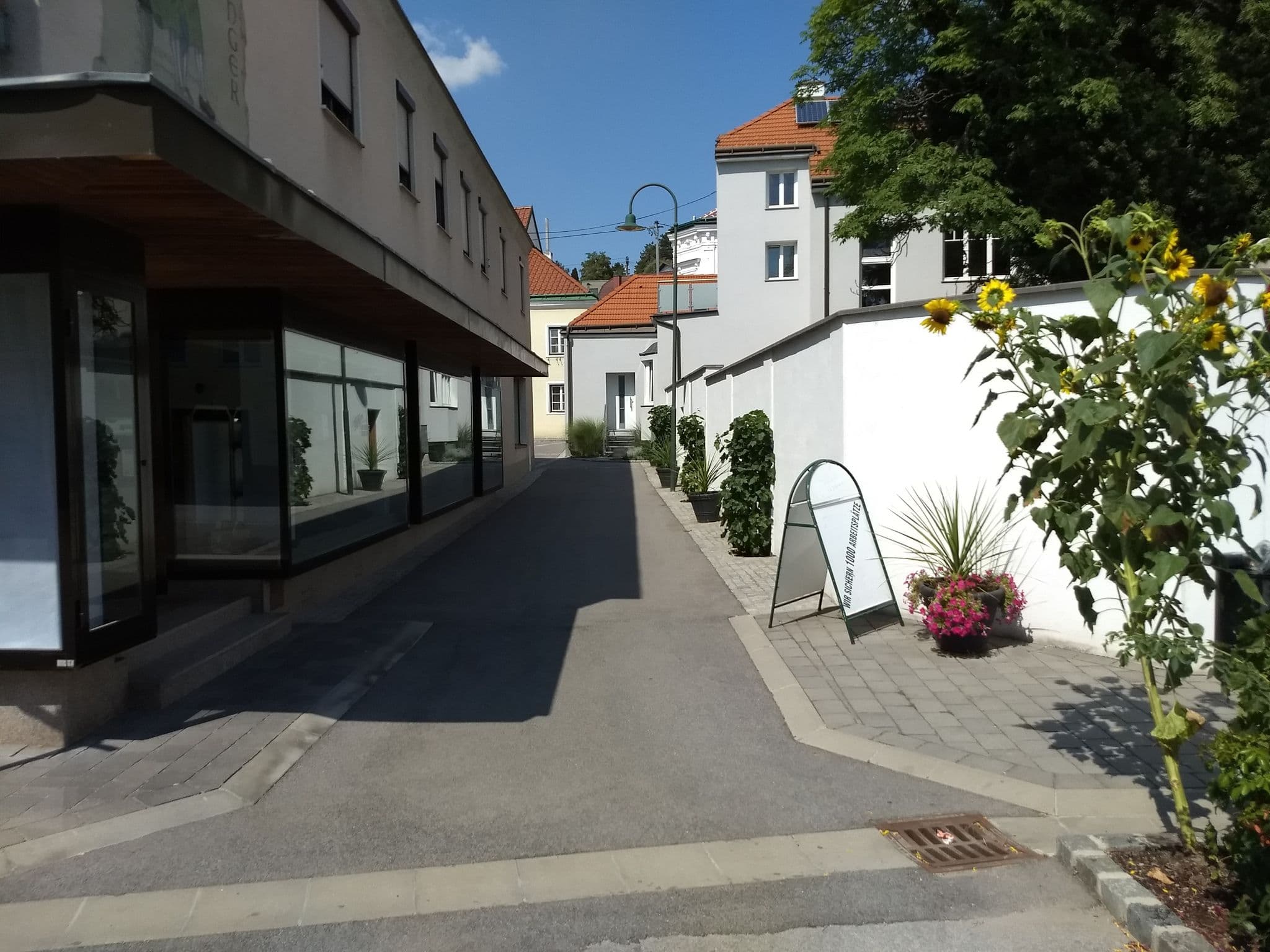 Street view near Eisenhuthaus, Poysdorf — © consens_verkehrsplanung (CC BY-SA · Mapillary)