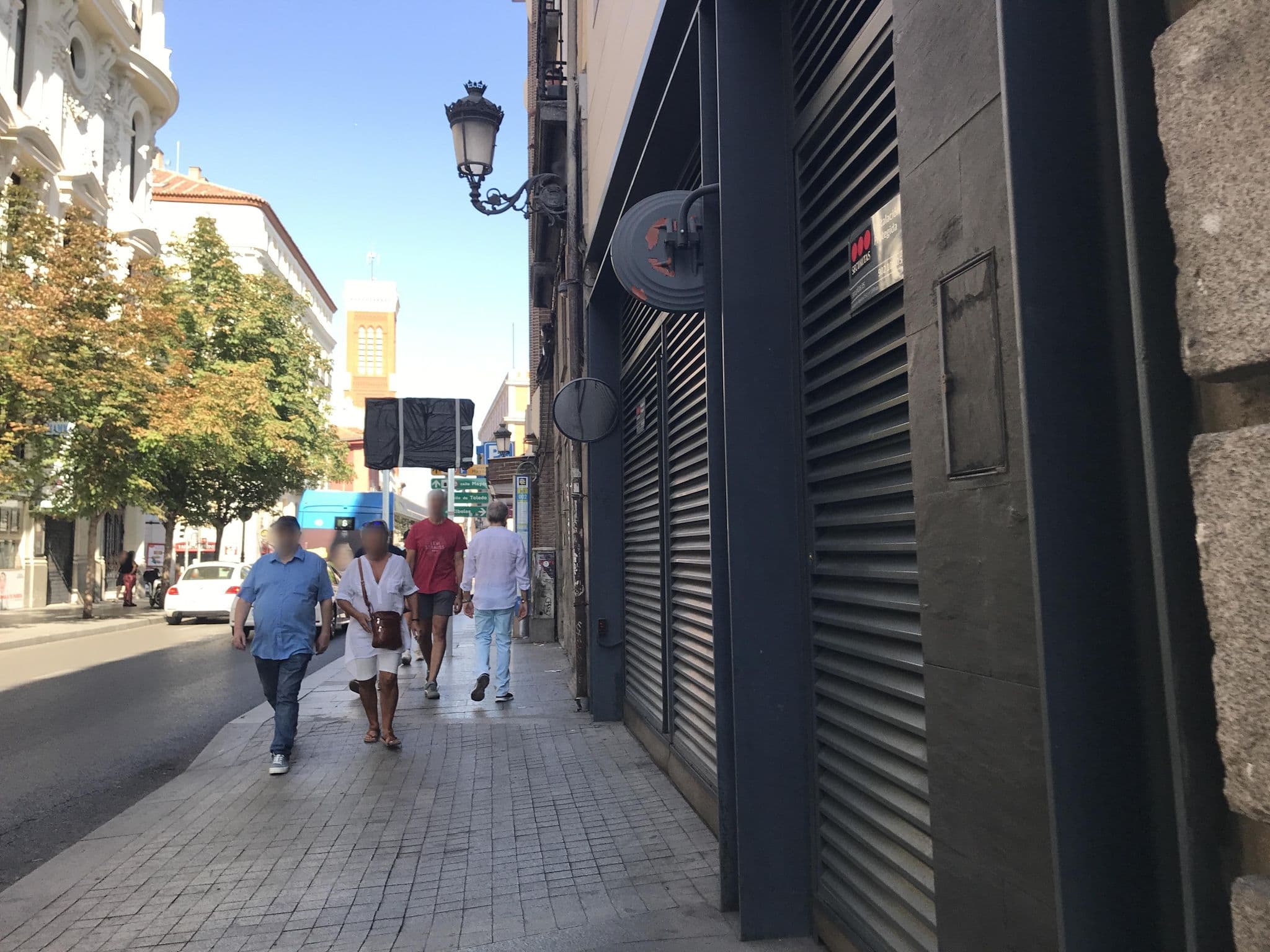 Street view near Diana, Madrid — © miguel_andrade (CC BY-SA · Mapillary)