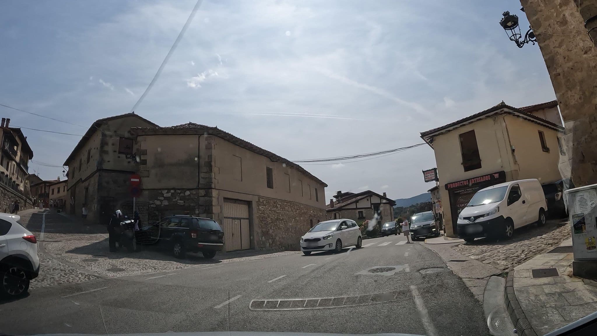 Street view near Casa Pili, Trespaderne — © vinisa (CC BY-SA · Mapillary)