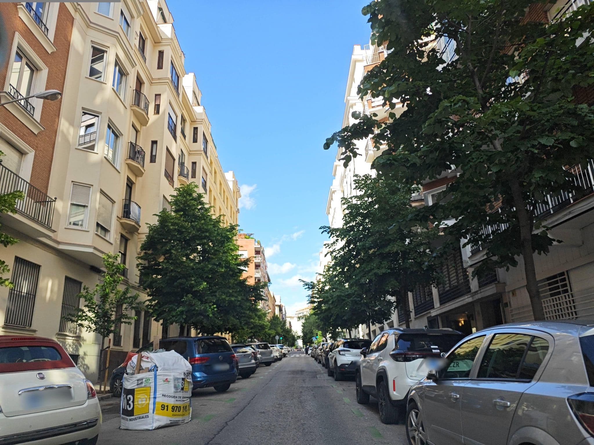 Street view near Debod Hostel, Argüelles — © polkillas (CC BY-SA · Mapillary)