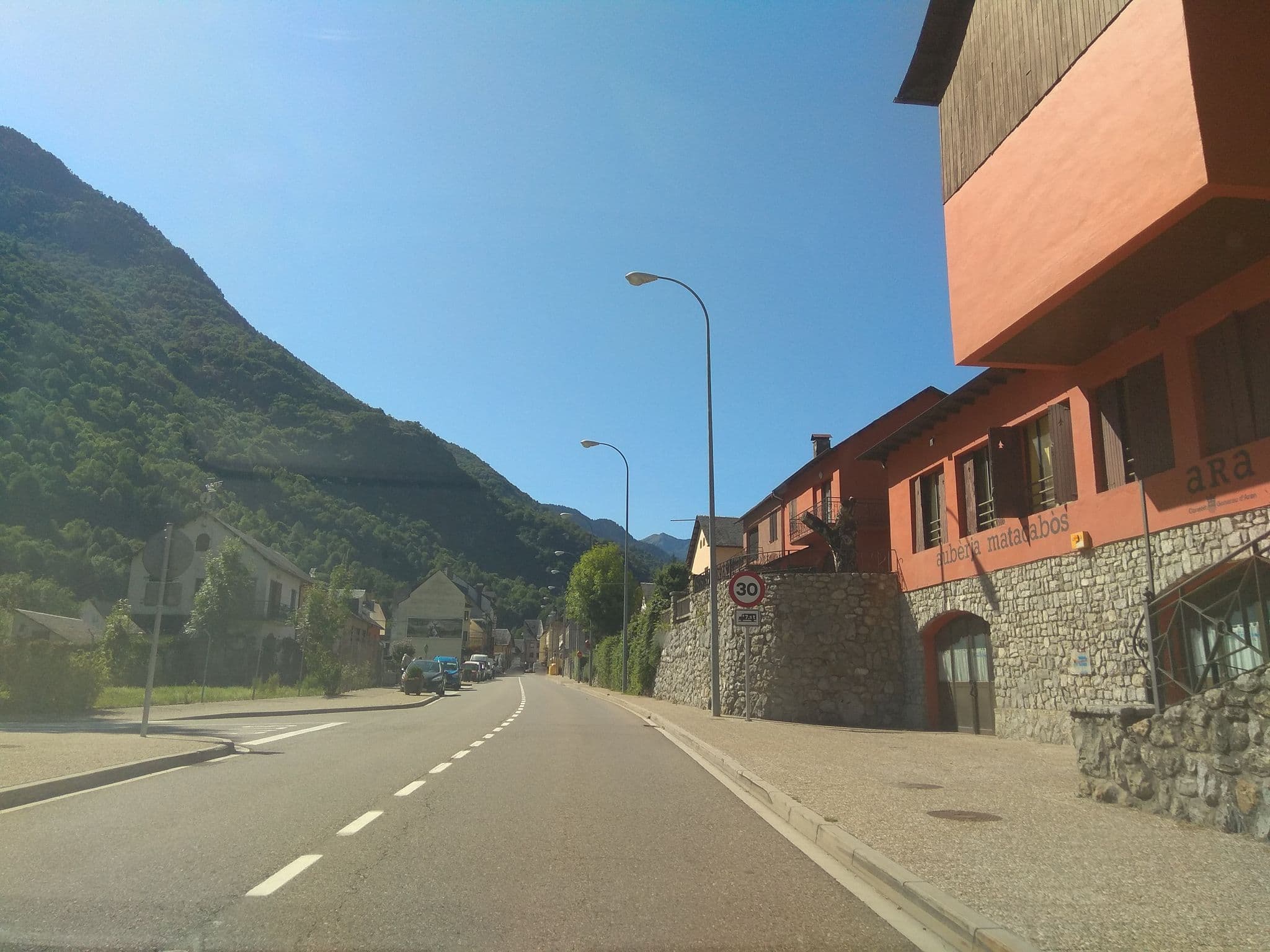 Street view near Aubèrja Matacabòs, Vielha