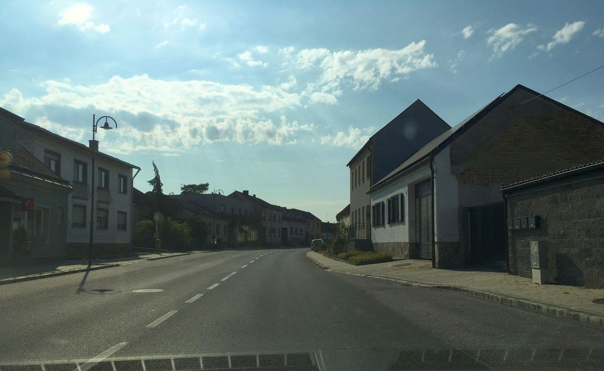Street view near Kaiser Probus, Prellenkirchen — © istefanos (CC BY-SA · Mapillary)