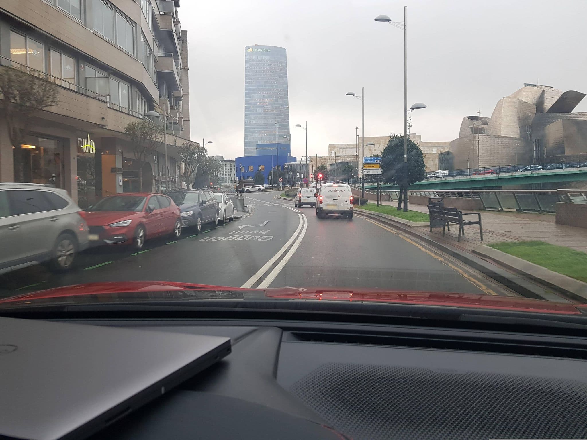 Street view near Apartamento Guggenheim, Bilbao — © toho (CC BY-SA · Mapillary)