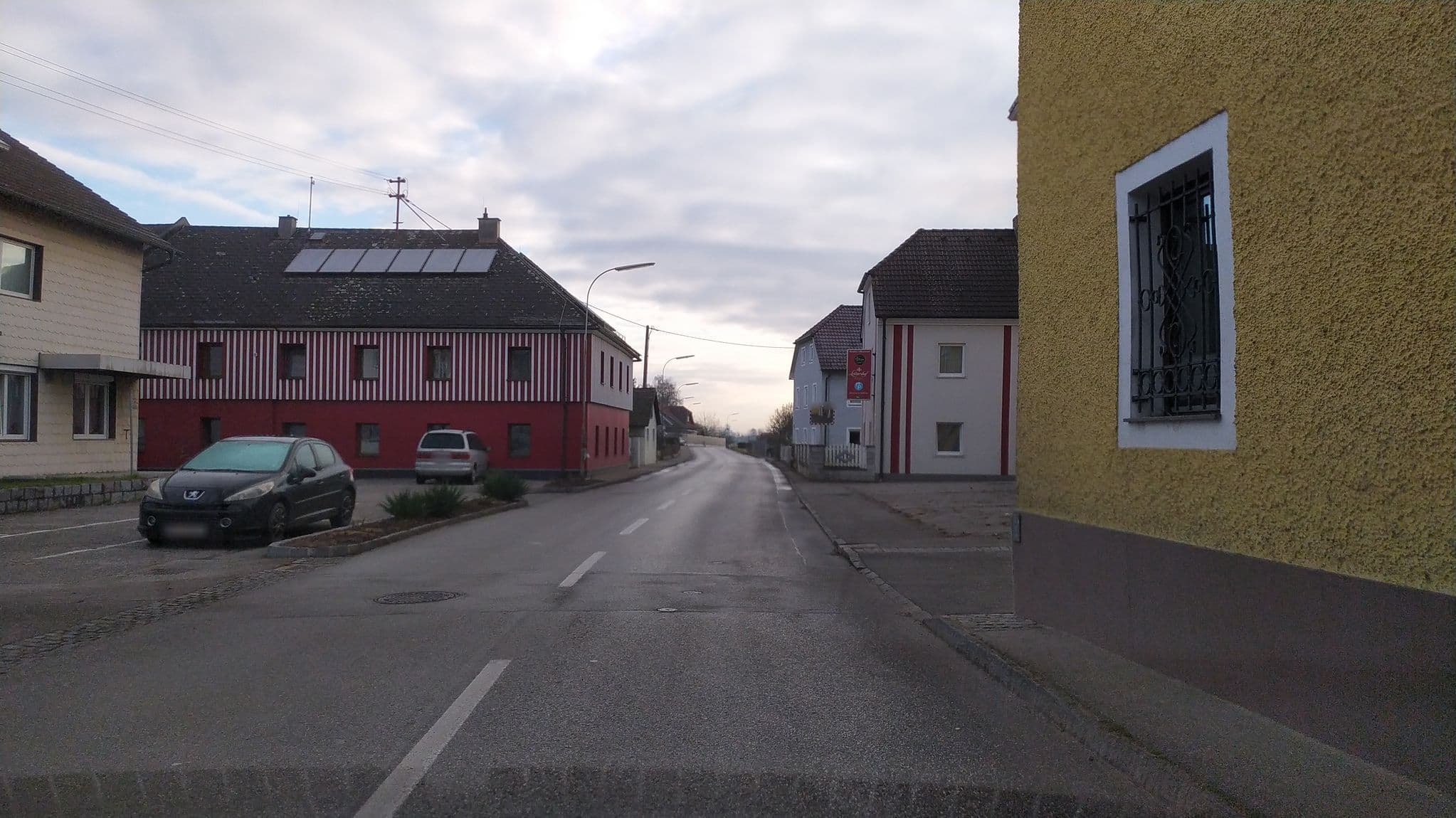 Street view near Lettnerhof, Naarn im Machlande — © suriv (CC BY-SA · Mapillary)