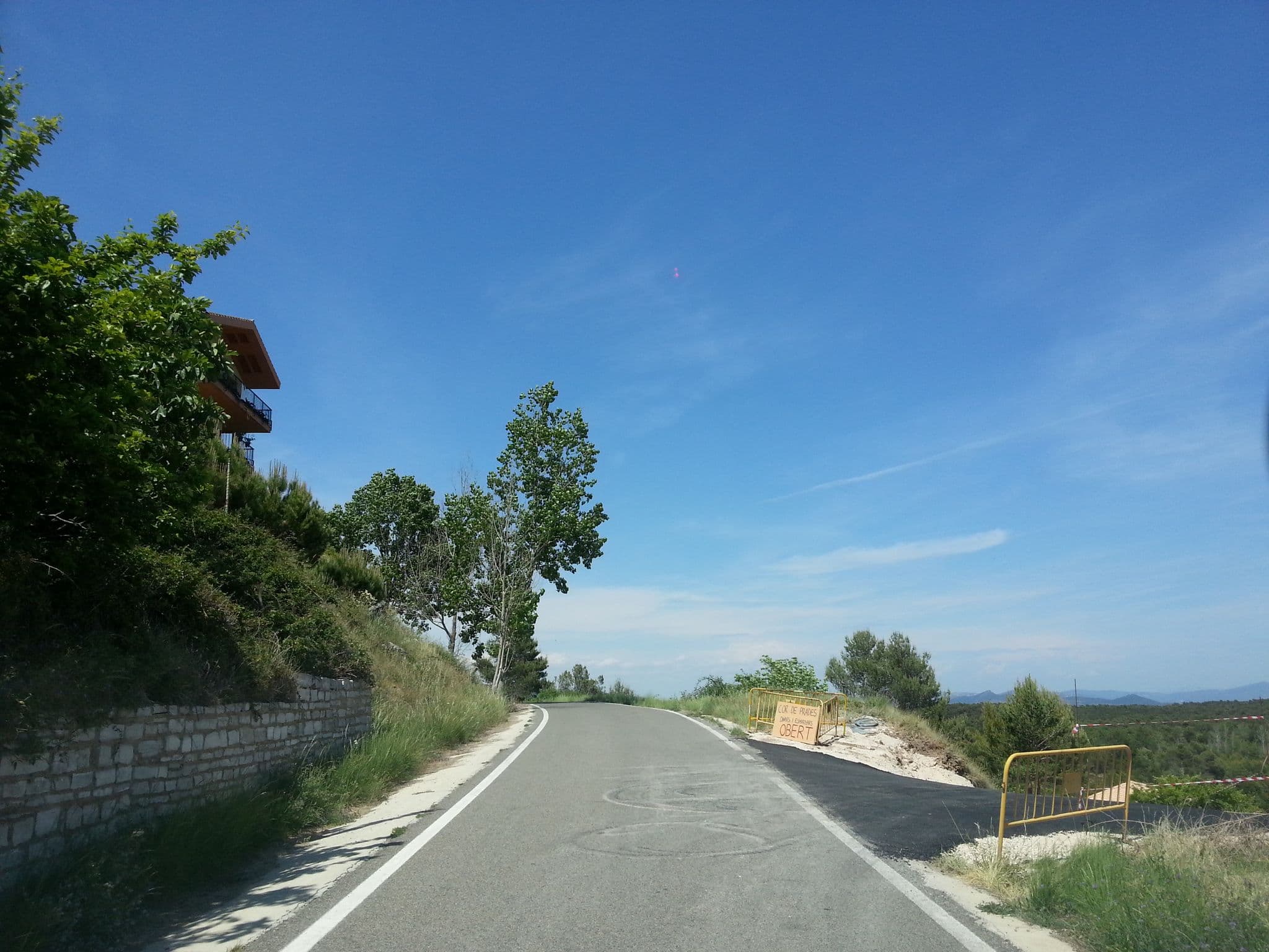 Street view near El Cor de Prades Hotel Restaurant, Alcover — © paulinus (CC BY-SA · Mapillary)