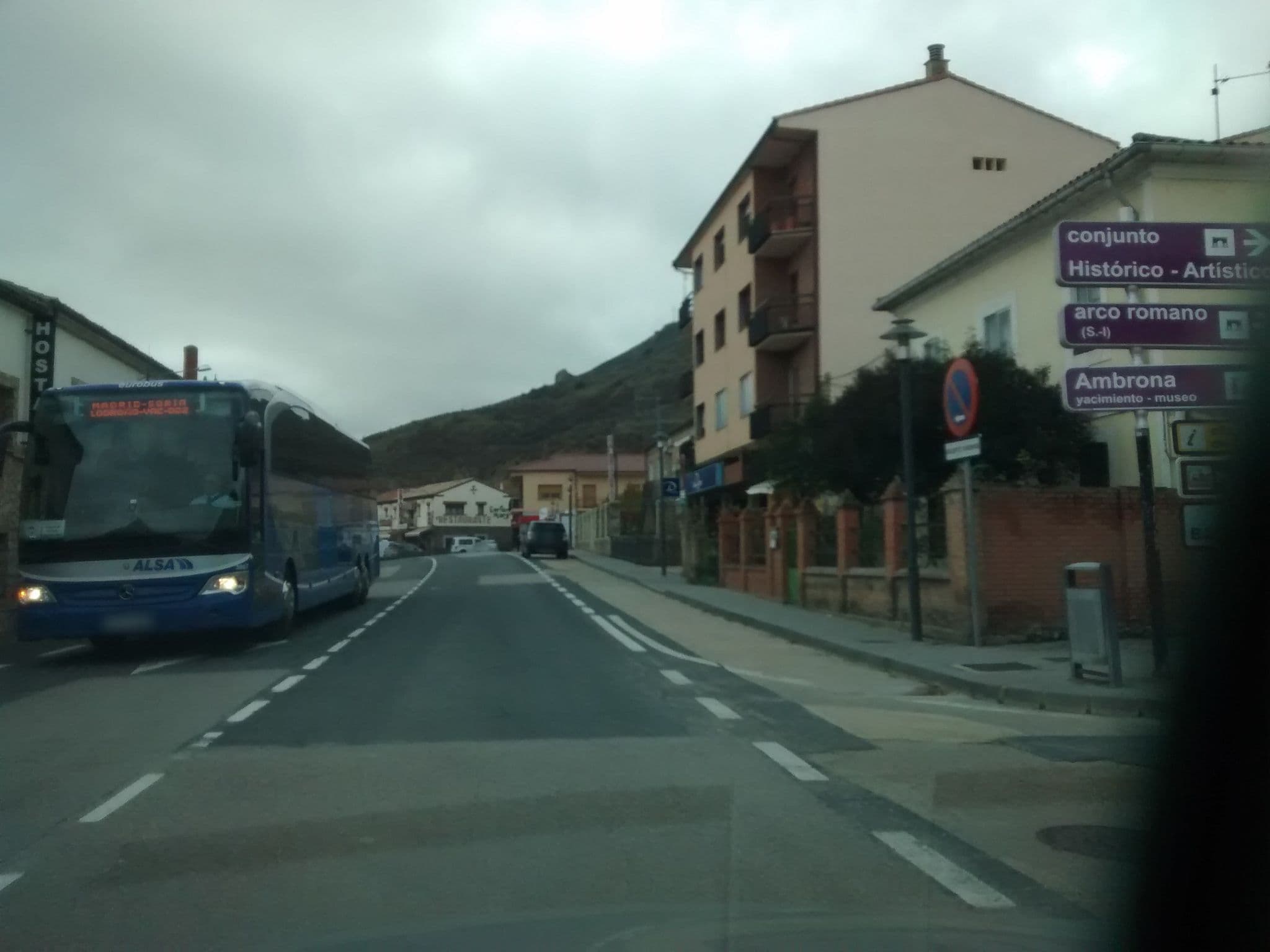 Street view near Catalan, Arcos de Jalón — © msevilla00 (CC BY-SA · Mapillary)