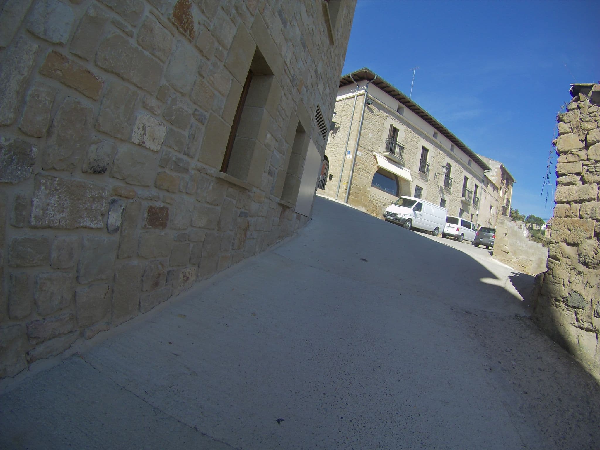 Street view near Hostal San Andres, Los Arcos — © camperxr (CC BY-SA · Mapillary)
