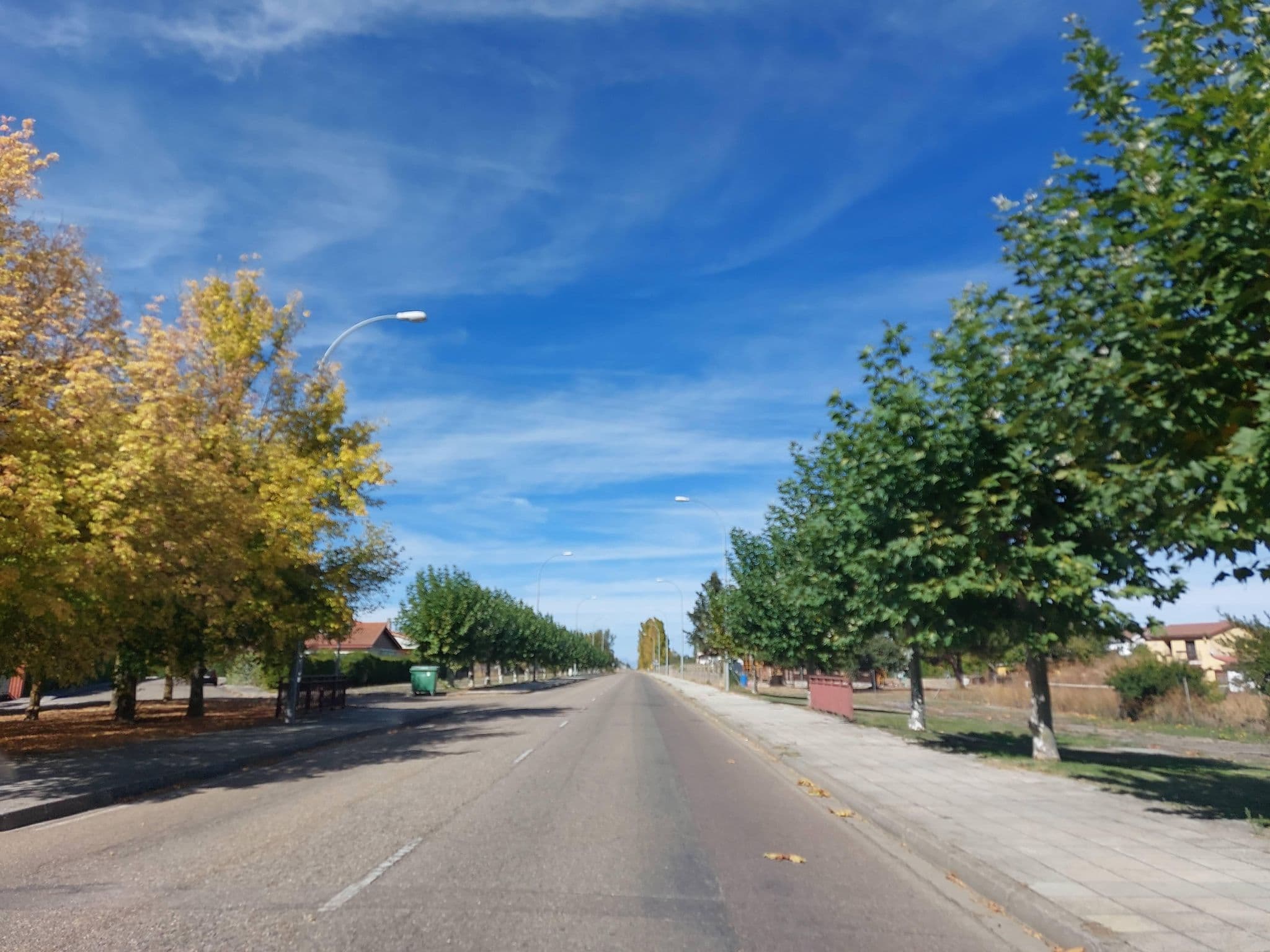 Street view near La Estrella del Bajo Carrión, Carrión de los Condes — © 5rmft (CC BY-SA · Mapillary)