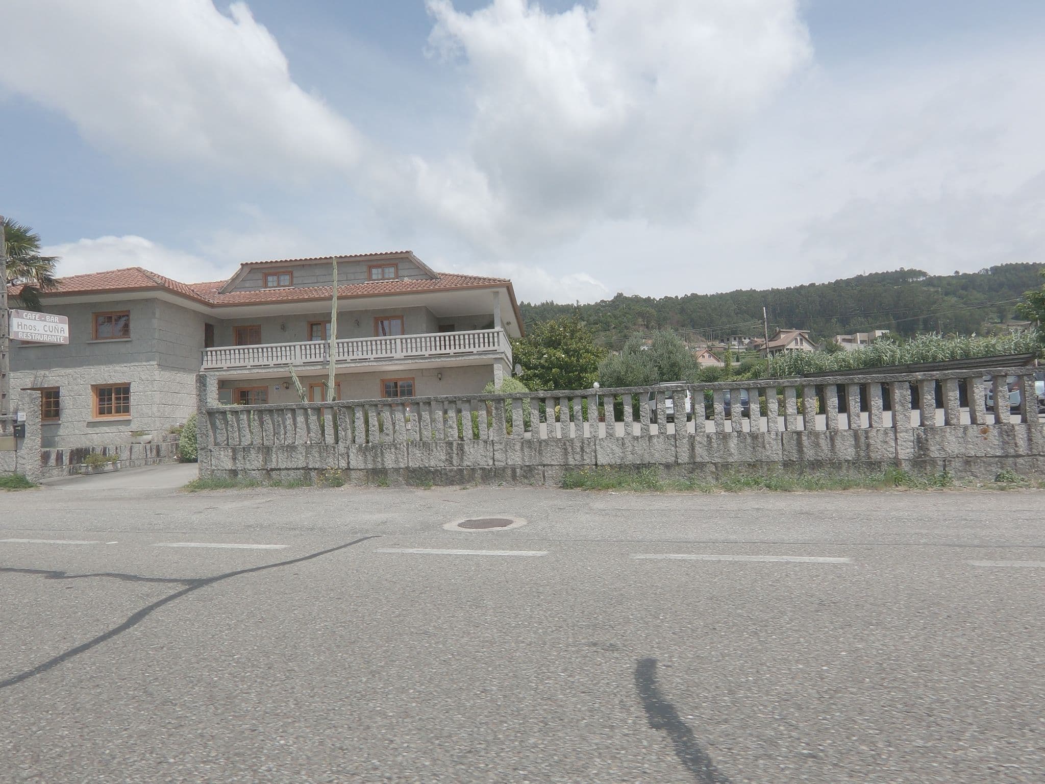 Street view near Hermanos Cuña Restaurante-Pensión, Tomiño — © sanjorgepinho (CC BY-SA · Mapillary)