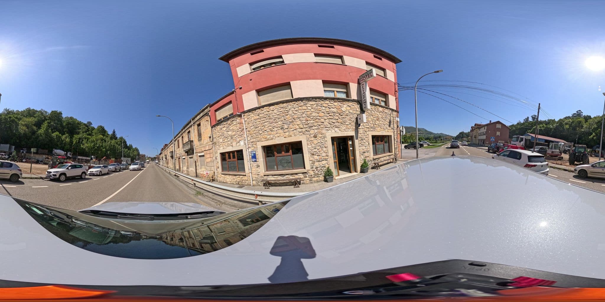 Street view near Hotel Restaurante Benidorm, Infiesto — © yannakis (CC BY-SA · Mapillary)