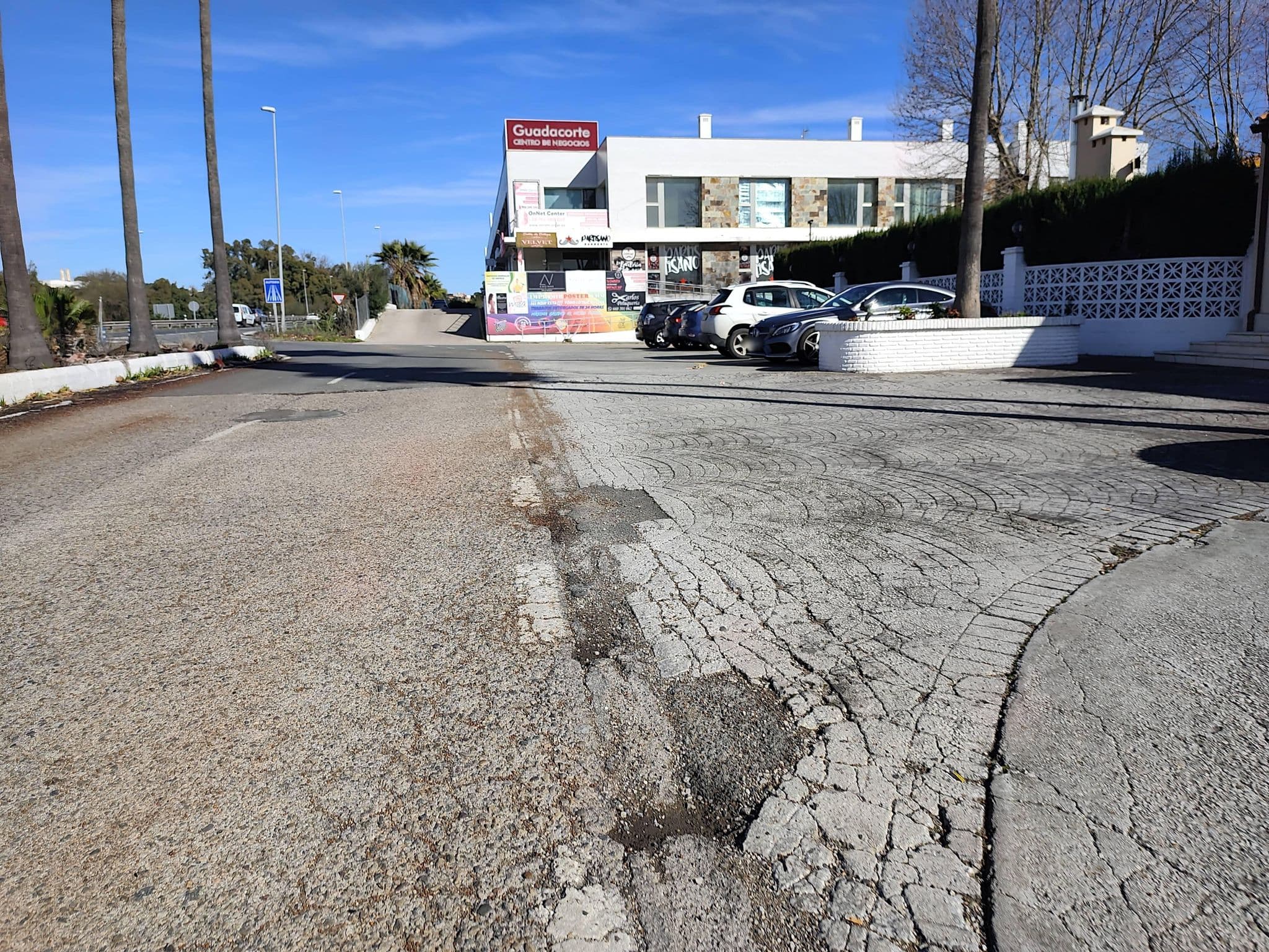 Street view near Hotel Los Lagos (New Fontana), Guadacorte — © Duro (CC BY-SA · Mapillary)