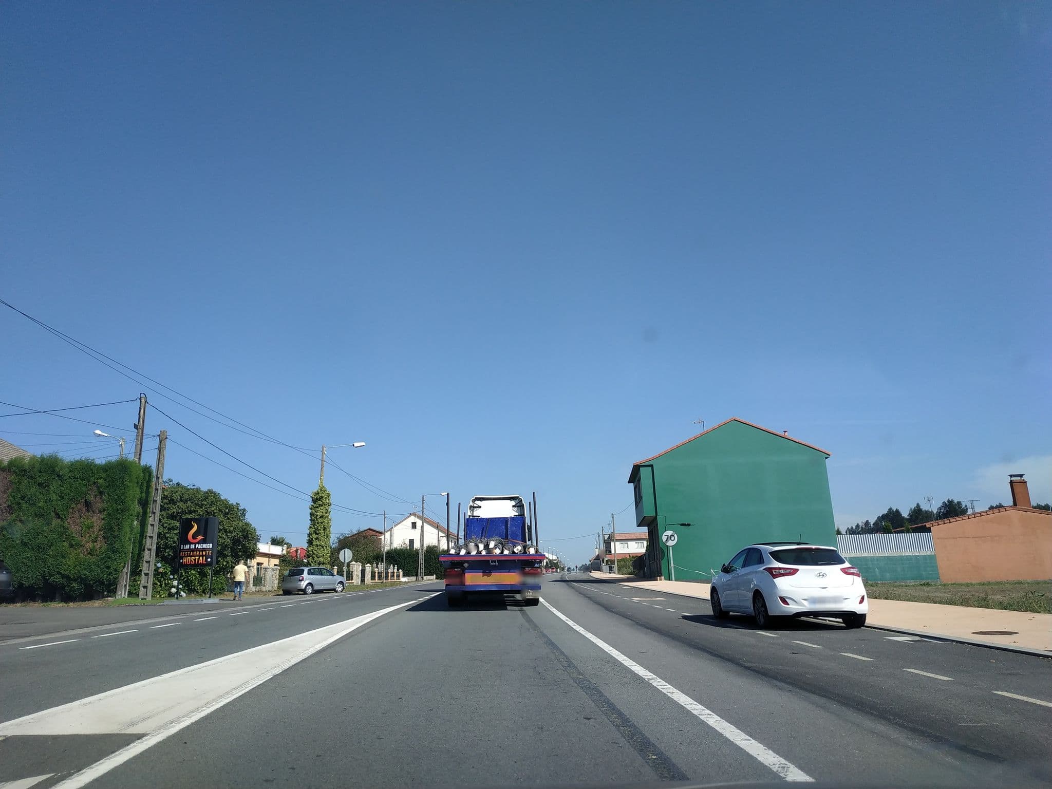Street view near Hospedal Cerqueira, Laracha — © iago (CC BY-SA · Mapillary)