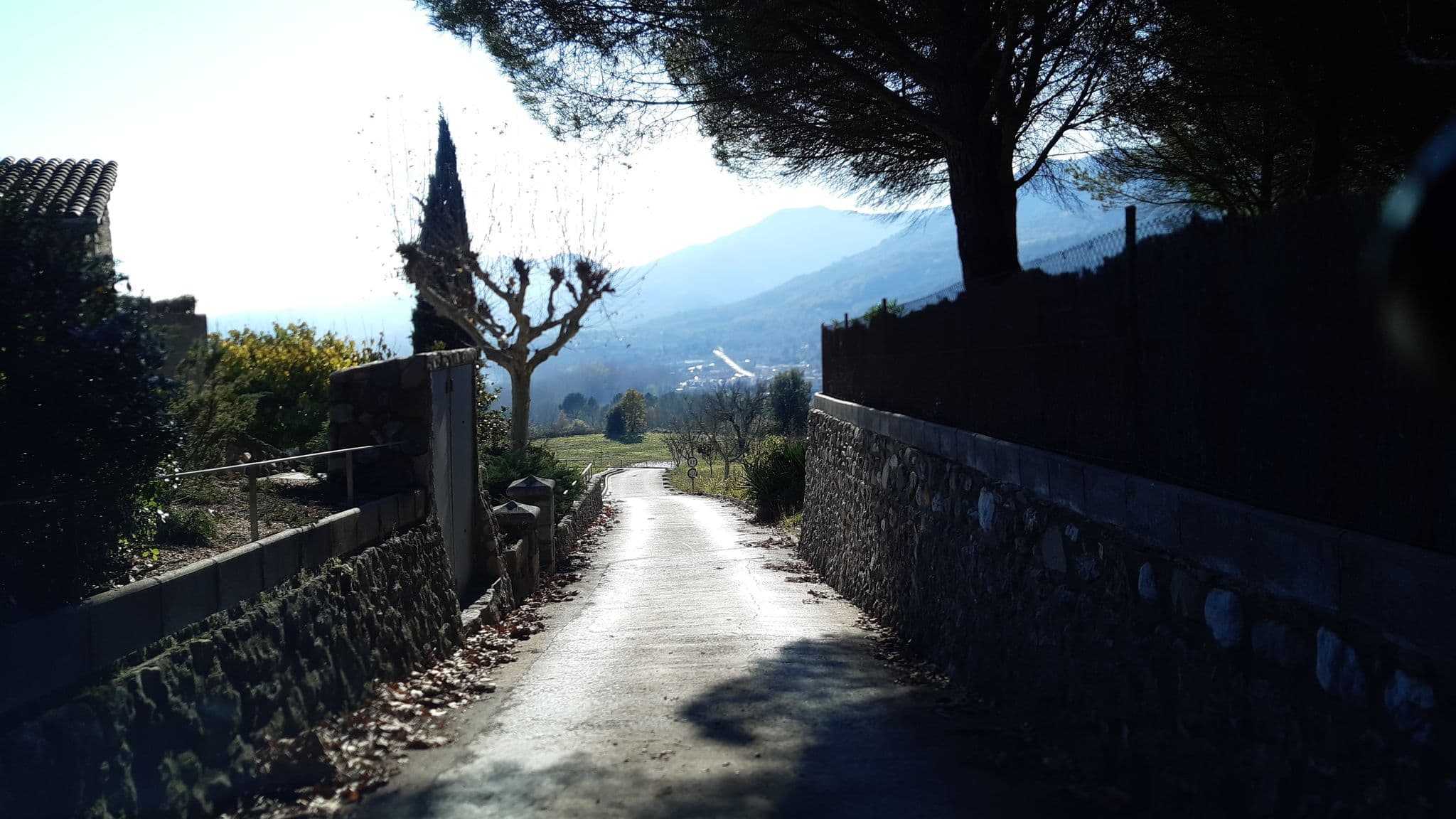 Street view near Masia d’Amer, les Planes d'Hostoles — © lordroger (CC BY-SA · Mapillary)