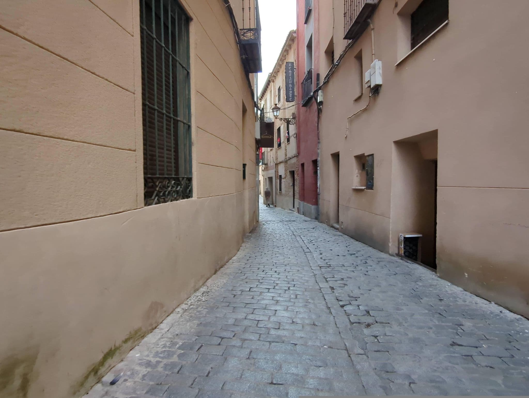 Street view near La Casa Mudéjar, Segovia — © miguel_andrade (CC BY-SA · Mapillary)