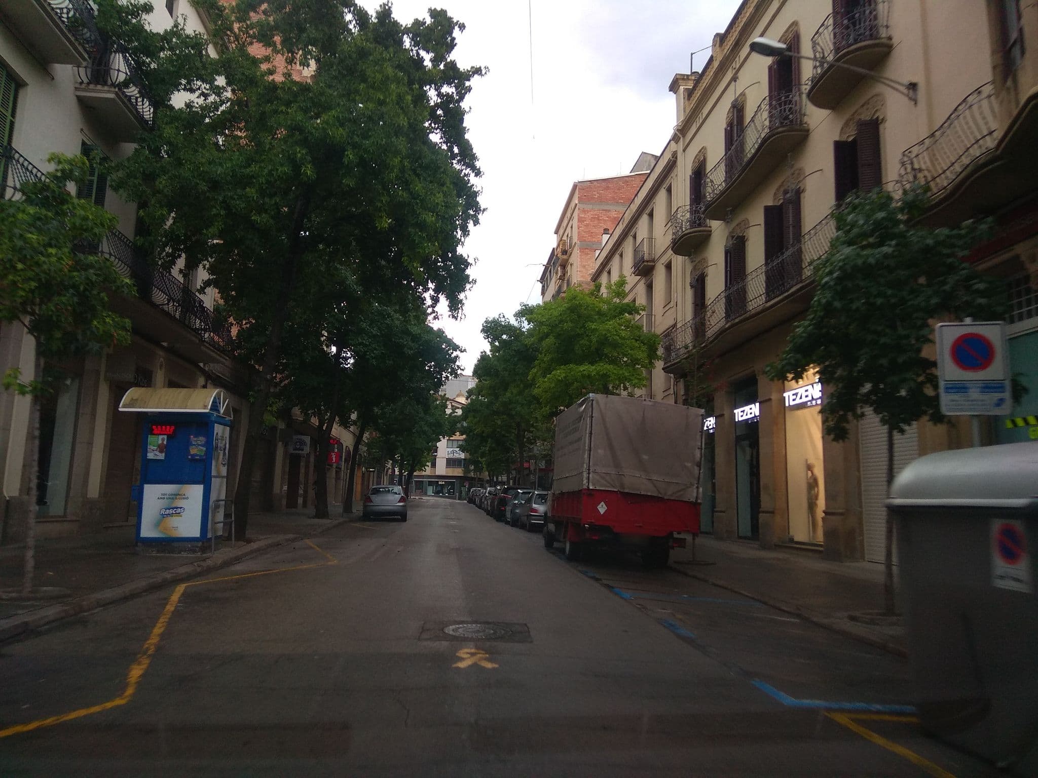 Street view near l'Hotelet, Manresa — © familiapicarol (CC BY-SA · Mapillary)