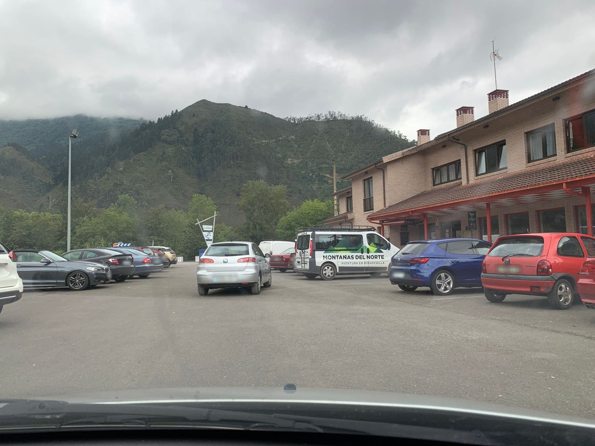 Street view near Hotel Restaurante Rivera, Ribadesella — © robot8a (CC BY-SA · Mapillary)