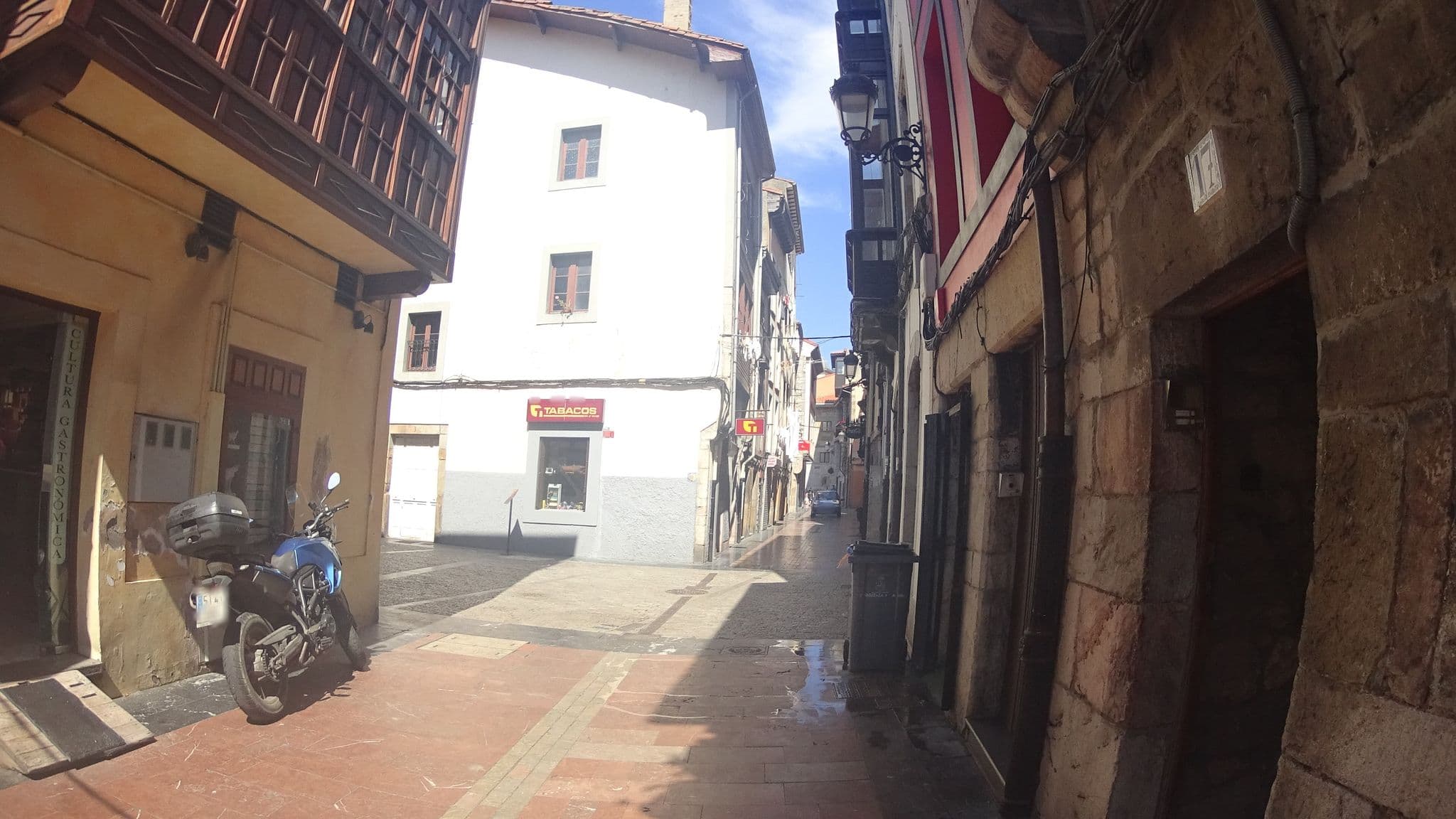 Street view near Pensión Arbidel, Ribadesella — © robertogeb (CC BY-SA · Mapillary)