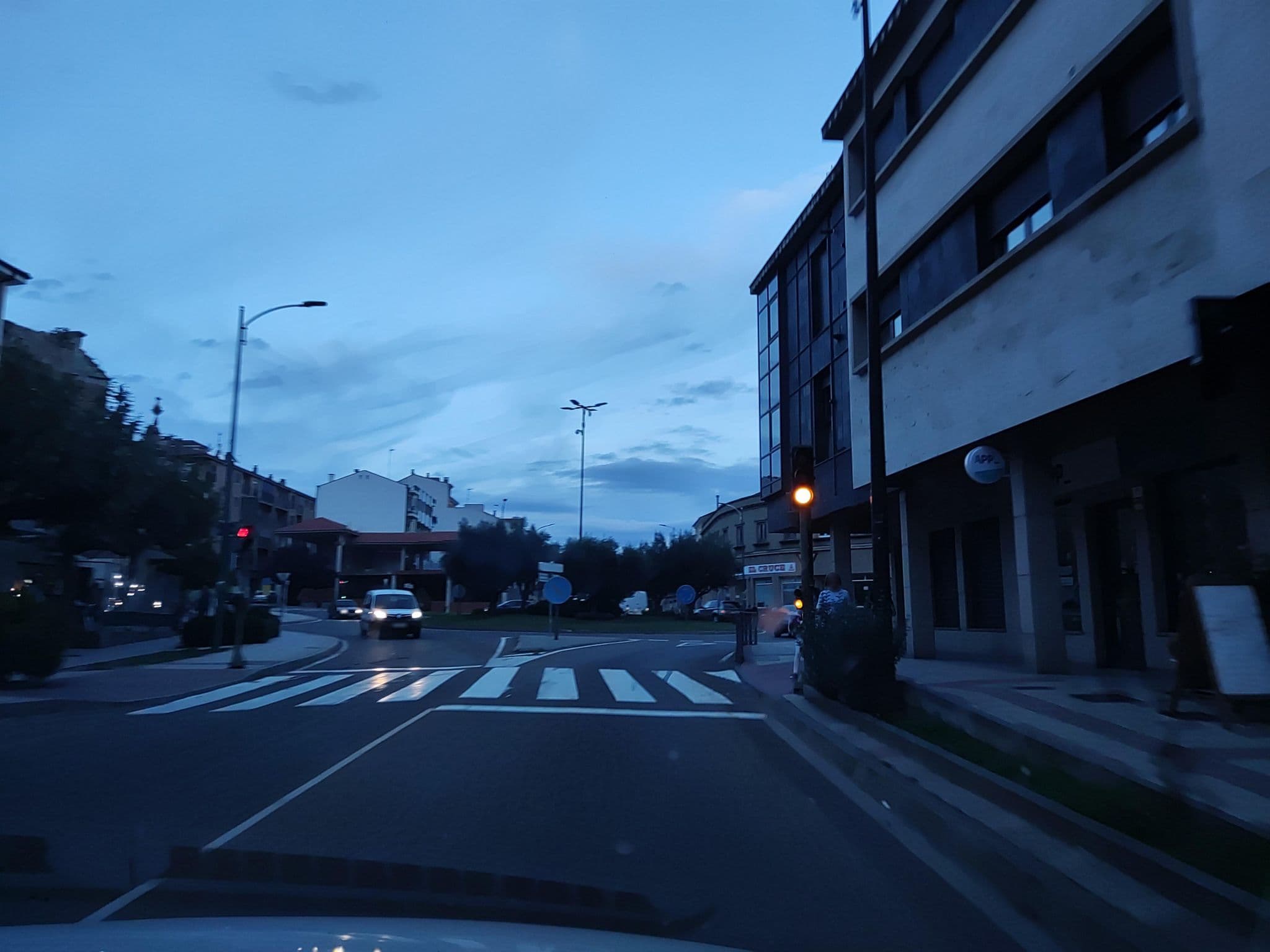 Street view near Hotel Puerta Ciudad Rodrigo, Ciudad Rodrigo — © sanchi (CC BY-SA · Mapillary)