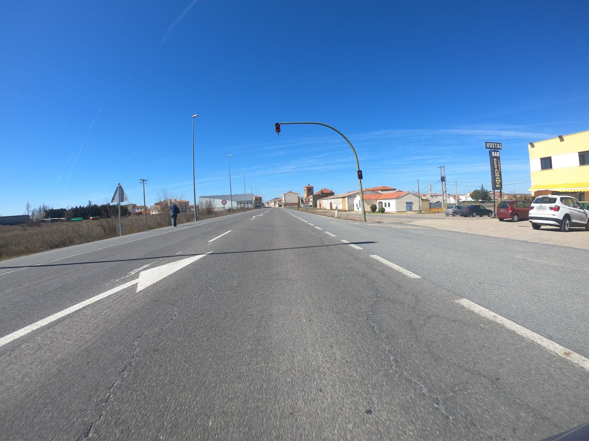 Street view near Hostal Lemus, Calvarrasa de Abajo — © sanchi (CC BY-SA · Mapillary)