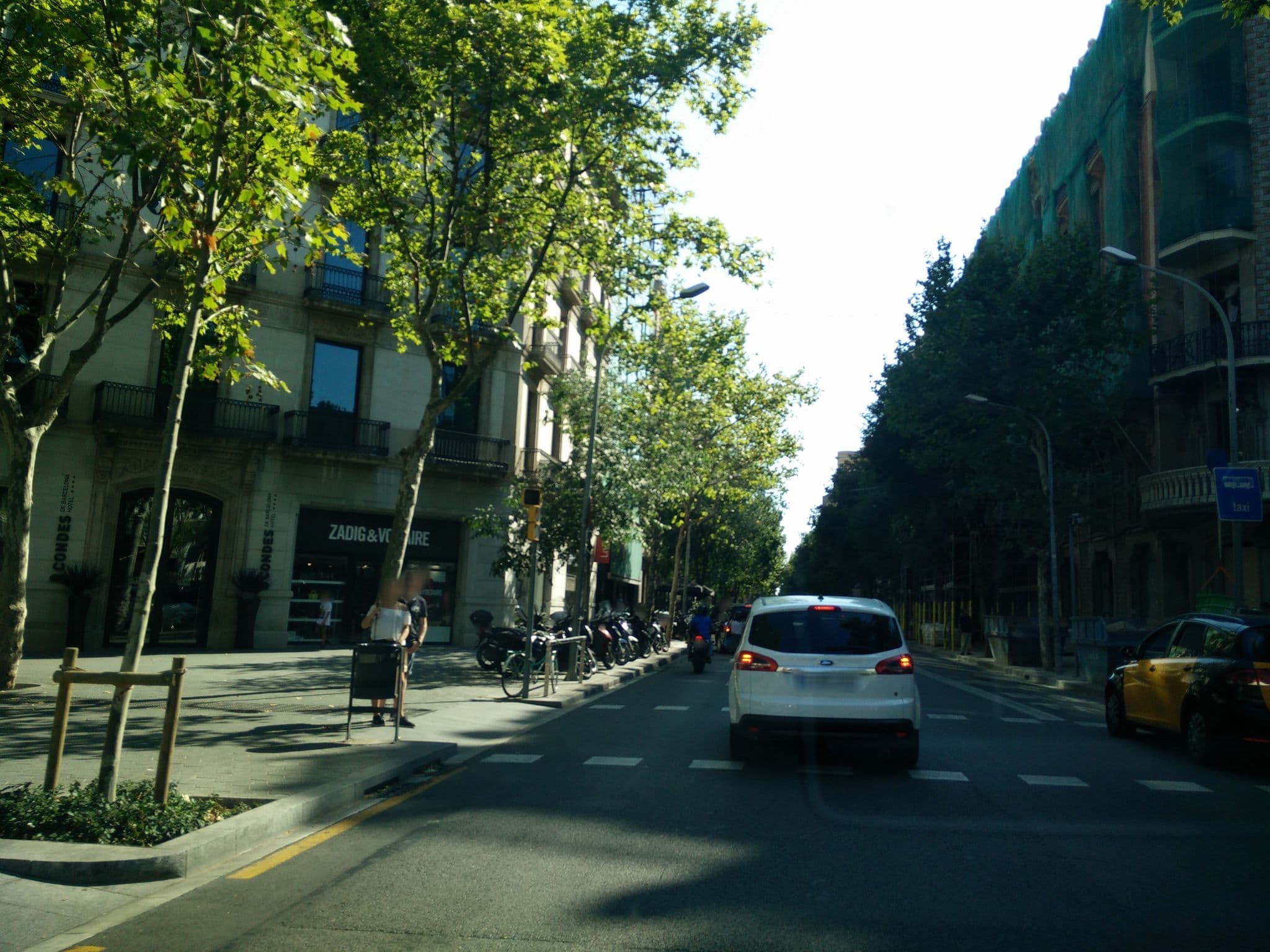 Street view near Monument Hotel, Dreta de l'Eixample — © ccossio (CC BY-SA · Mapillary)