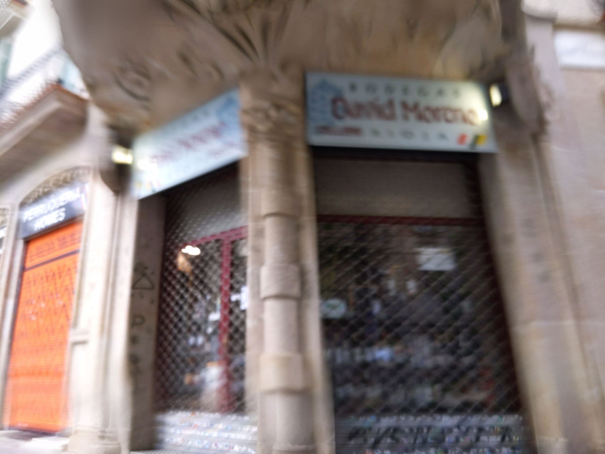 Street view near Casa del Mediterráneo, Barcelona — © morrocoyvolador (CC BY-SA · Mapillary)