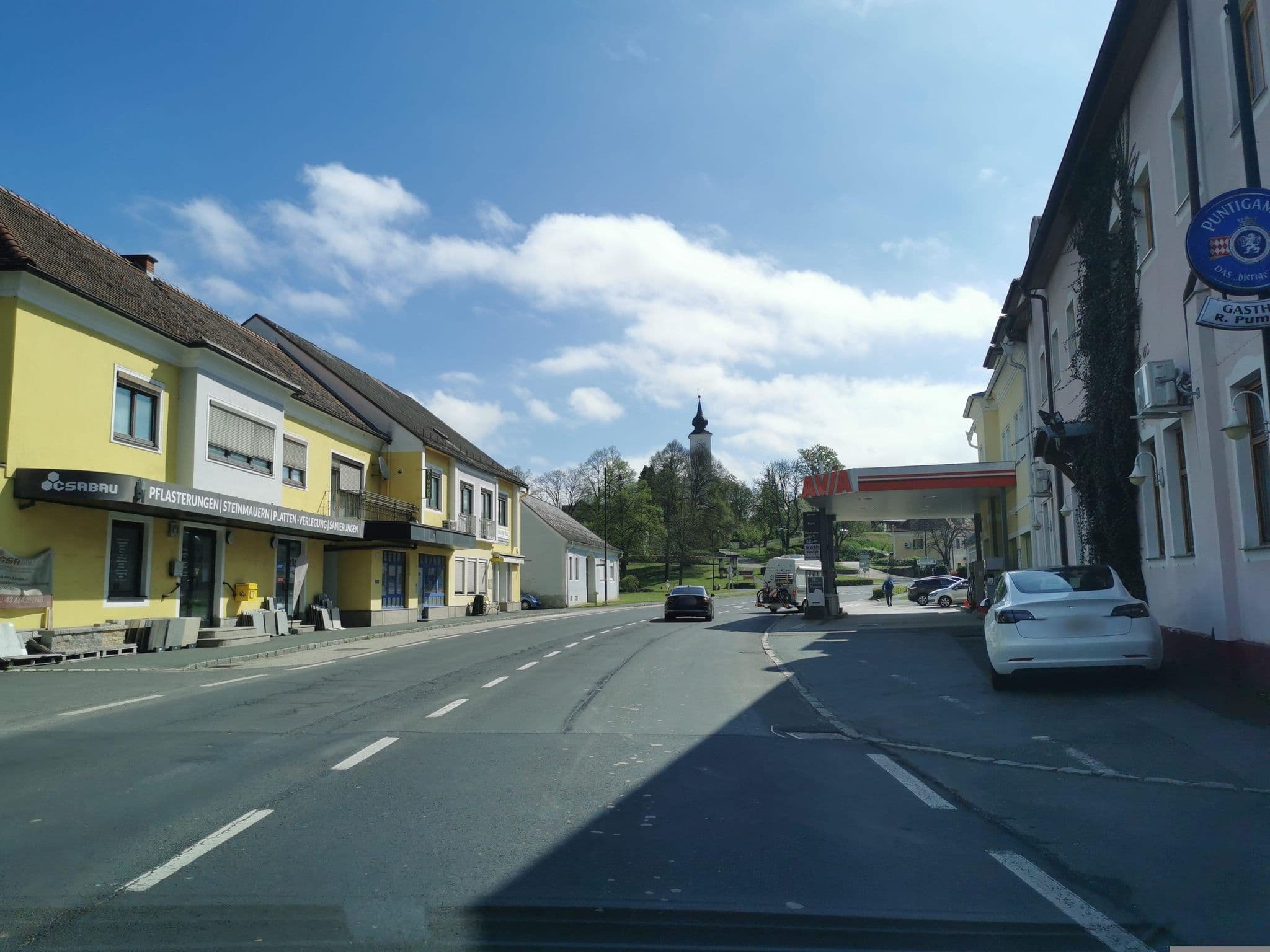 Street view near Gasthof Rudolf Pummer, Güssing — © hlfan (CC BY-SA · Mapillary)