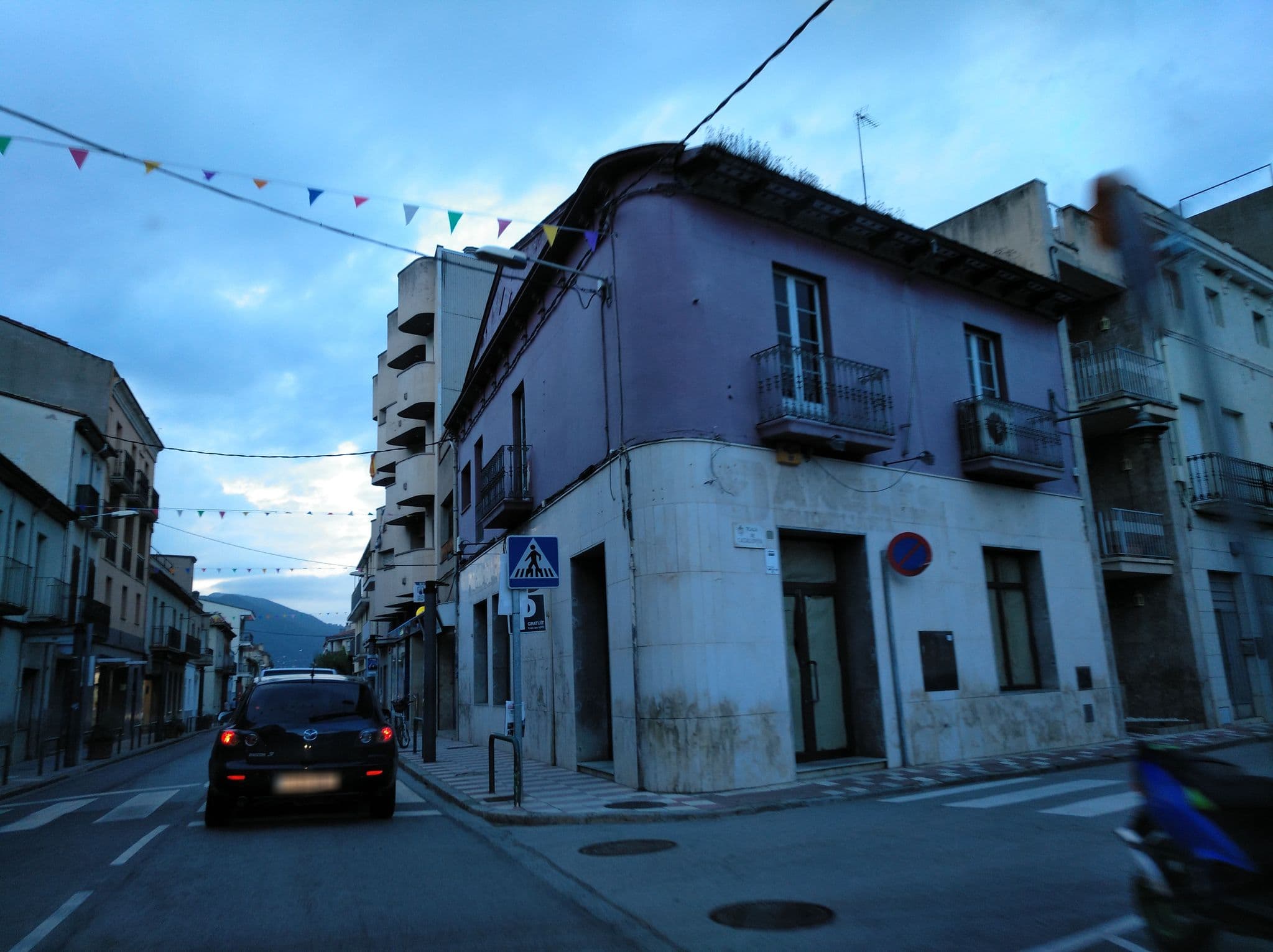 Street view near Fonda Tarres, Anglès — © xevi (CC BY-SA · Mapillary)