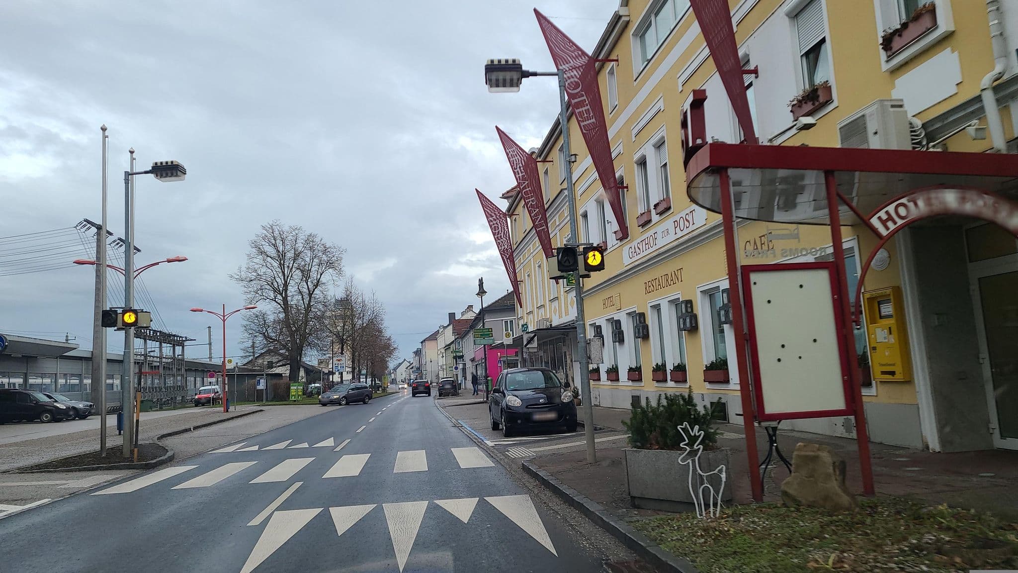 Street view near Hotel zur Post, Sankt Valentin — © chrisbeddow (CC BY-SA · Mapillary)
