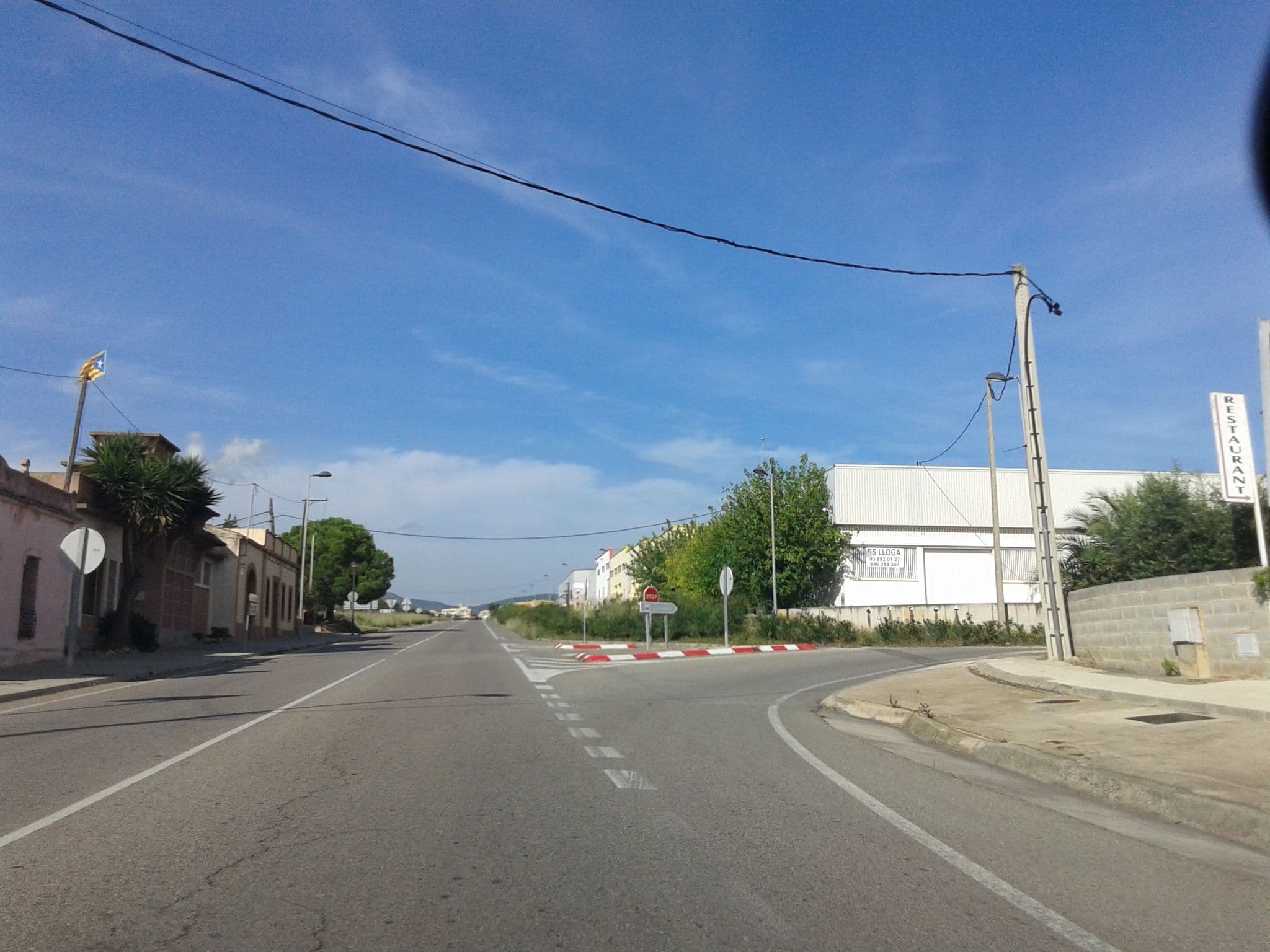 Street view near Empalme, Santa Oliva — © yopaseopor (CC BY-SA · Mapillary)