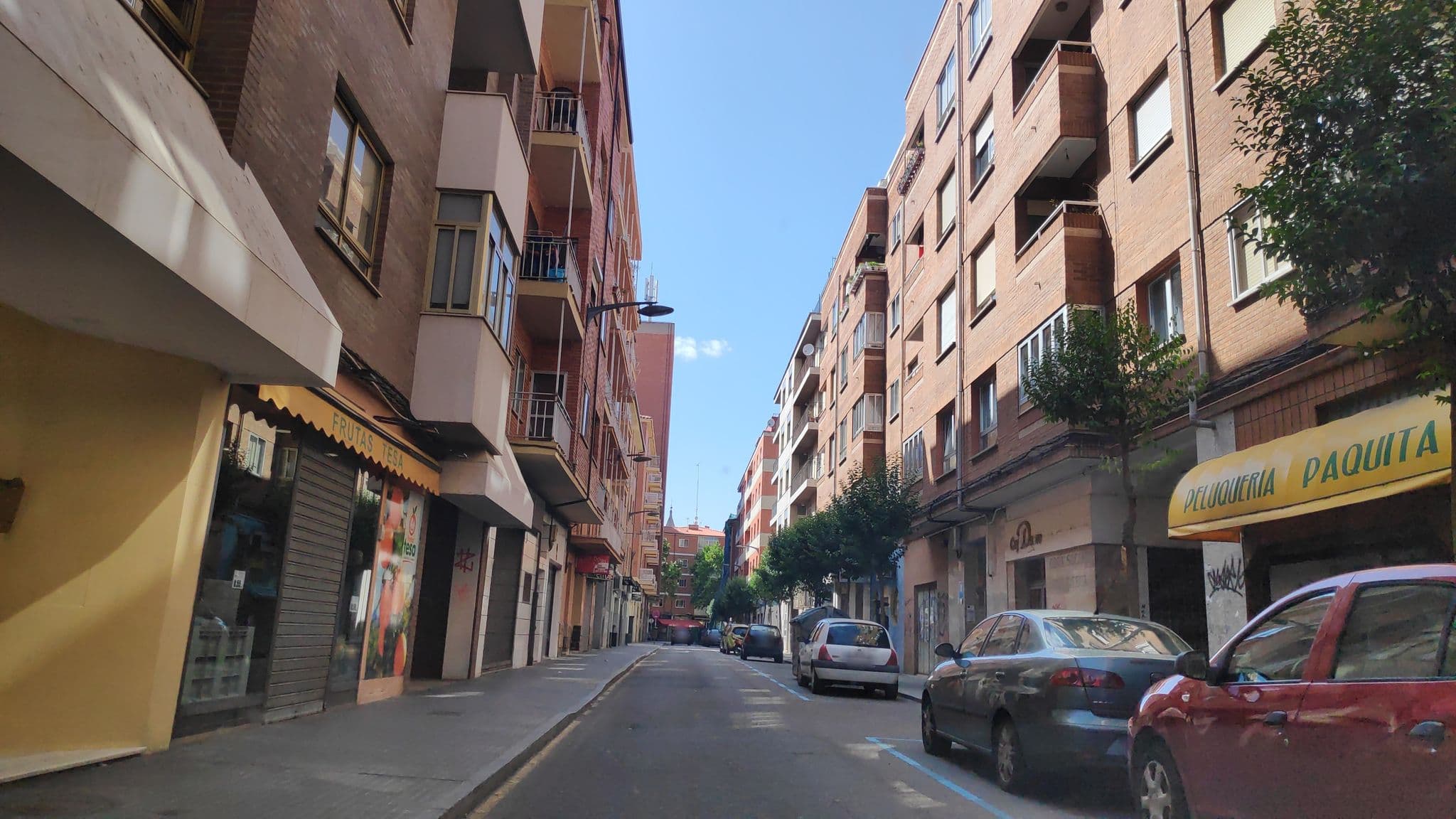 Street view near Hostal Gemi, Zamora — © polkillas (CC BY-SA · Mapillary)
