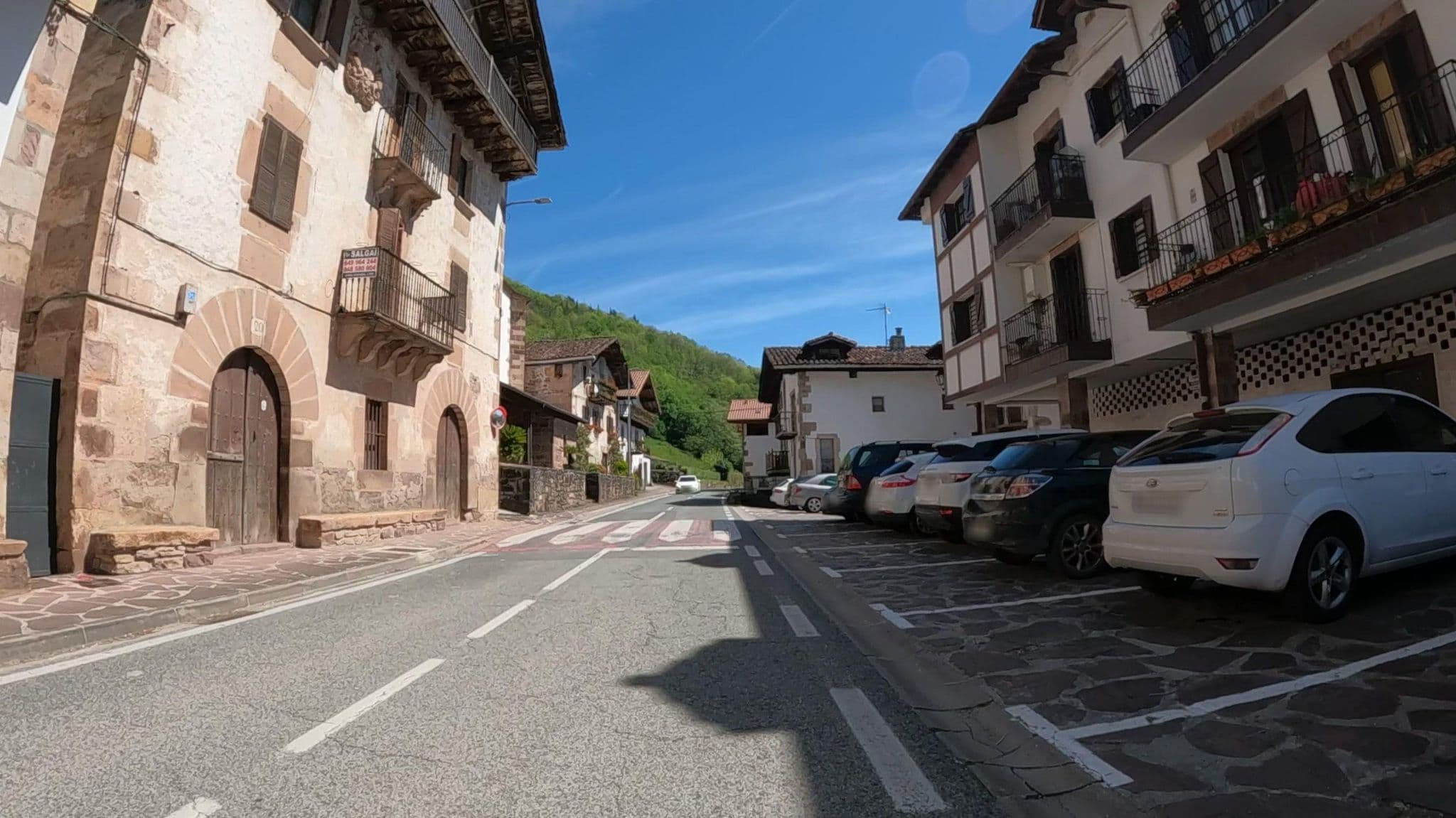 Street view near Martinea, Doneztebe-Santesteban — © mikelo (CC BY-SA · Mapillary)