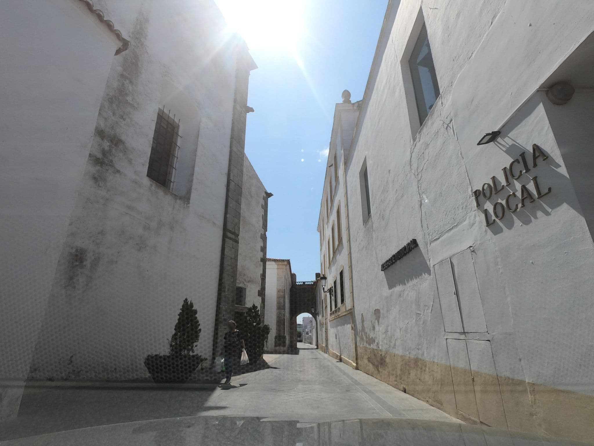 Street view near Albergue municipal, Olivenza — © filohipo (CC BY-SA · Mapillary)