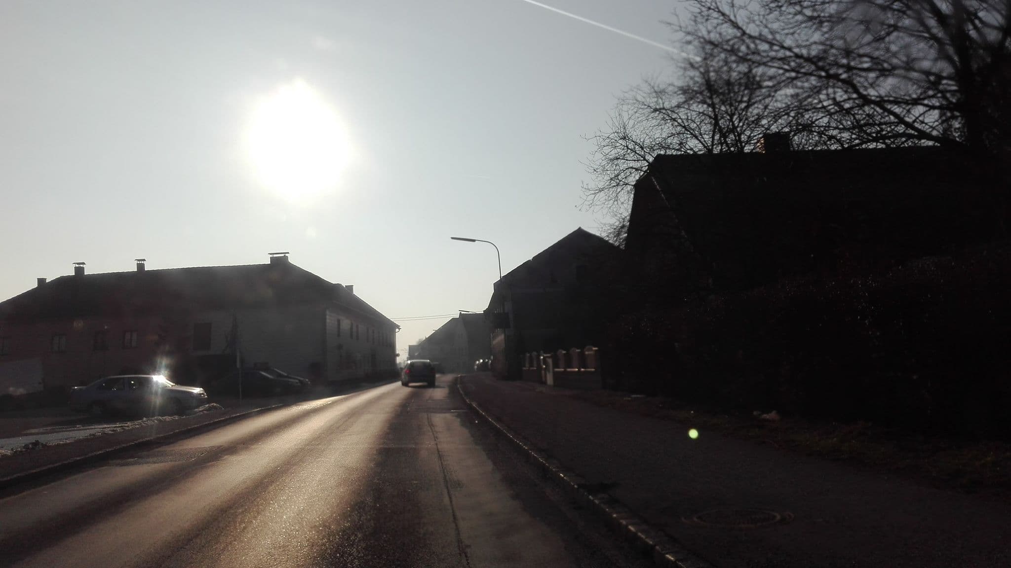 Street view near F-Hotel, Oedt — © suriv (CC BY-SA · Mapillary)
